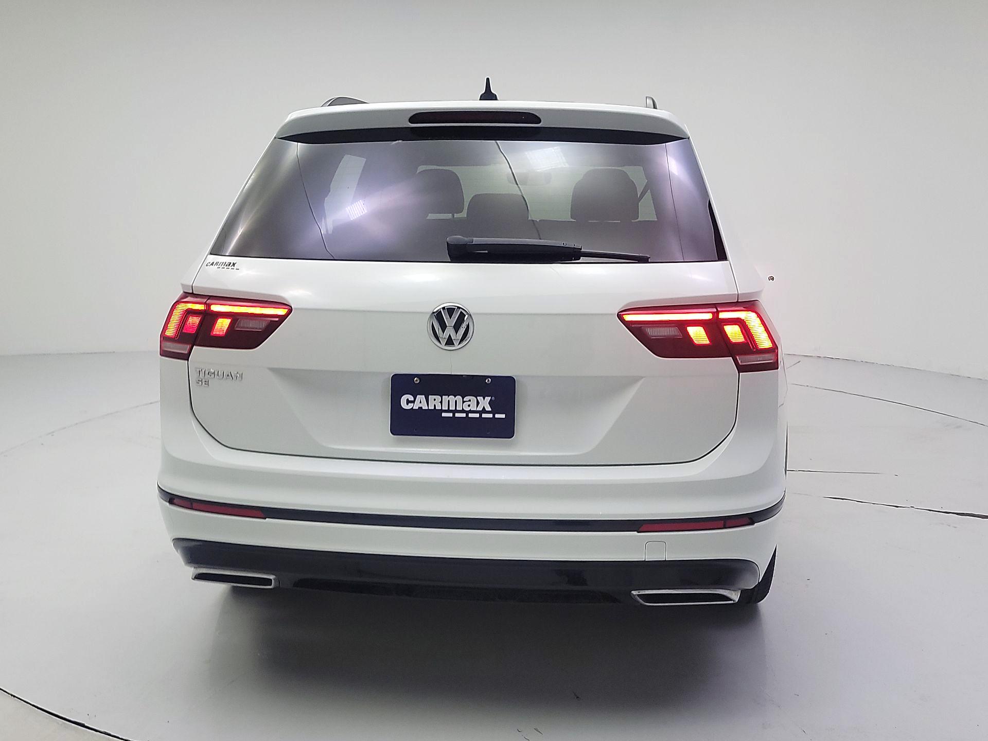 Thumbnail: 2021 Volkswagen Tiguan - 6