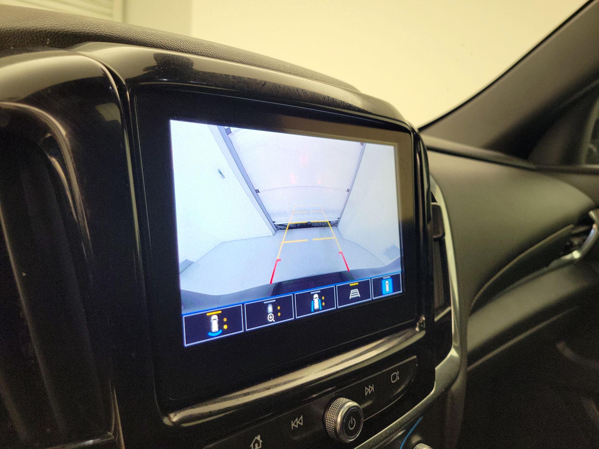 Thumbnail: 2023 Chevrolet Traverse - 15