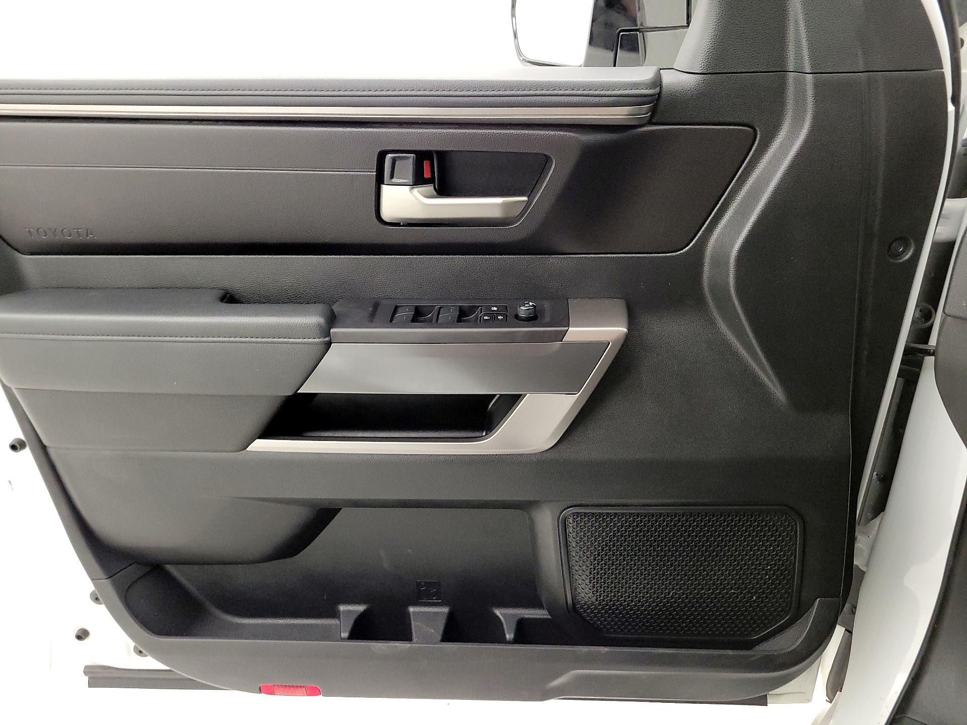 Thumbnail: 2023 Toyota Tundra - 10