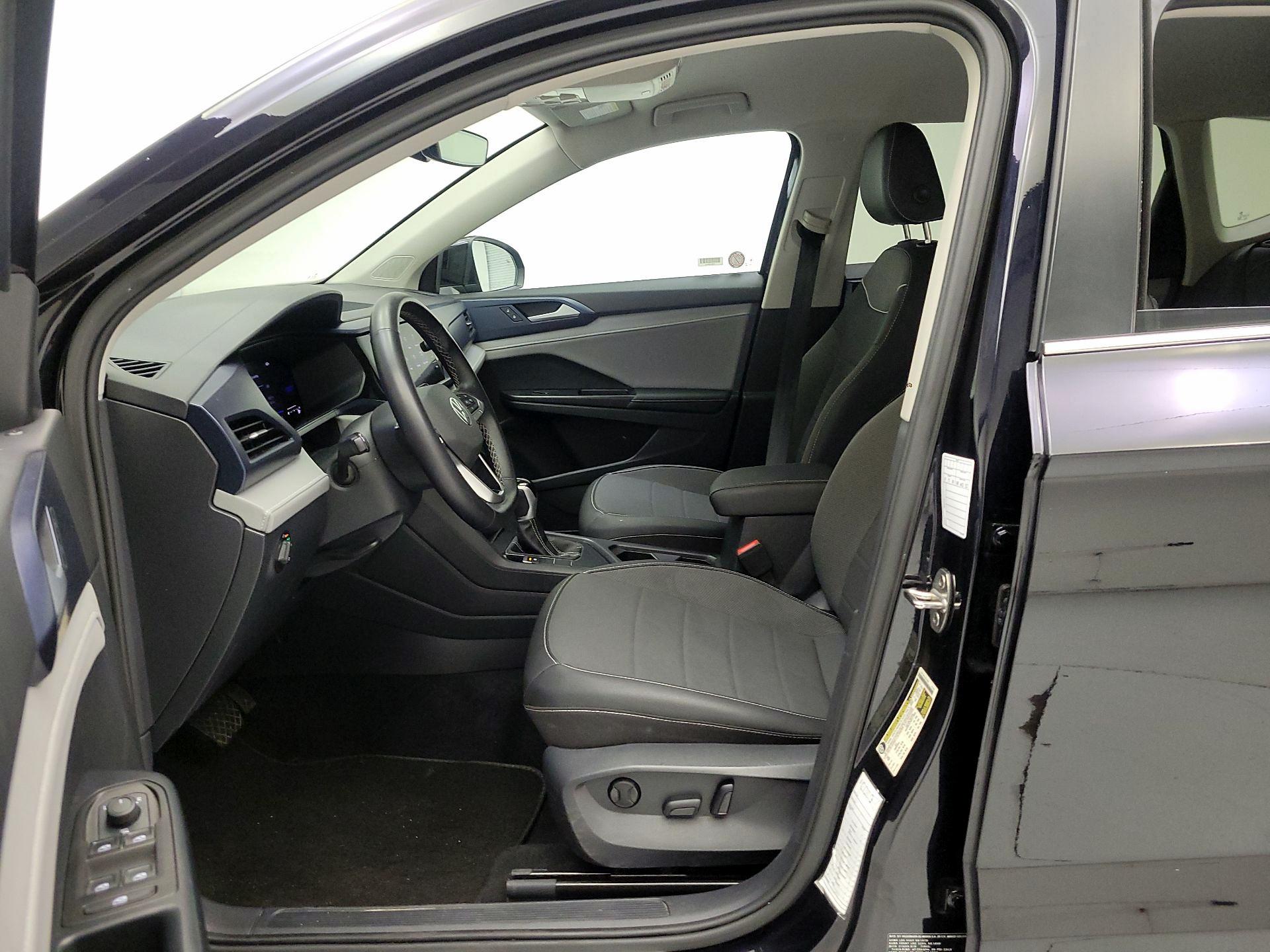 Thumbnail: 2024 Volkswagen Taos - 9