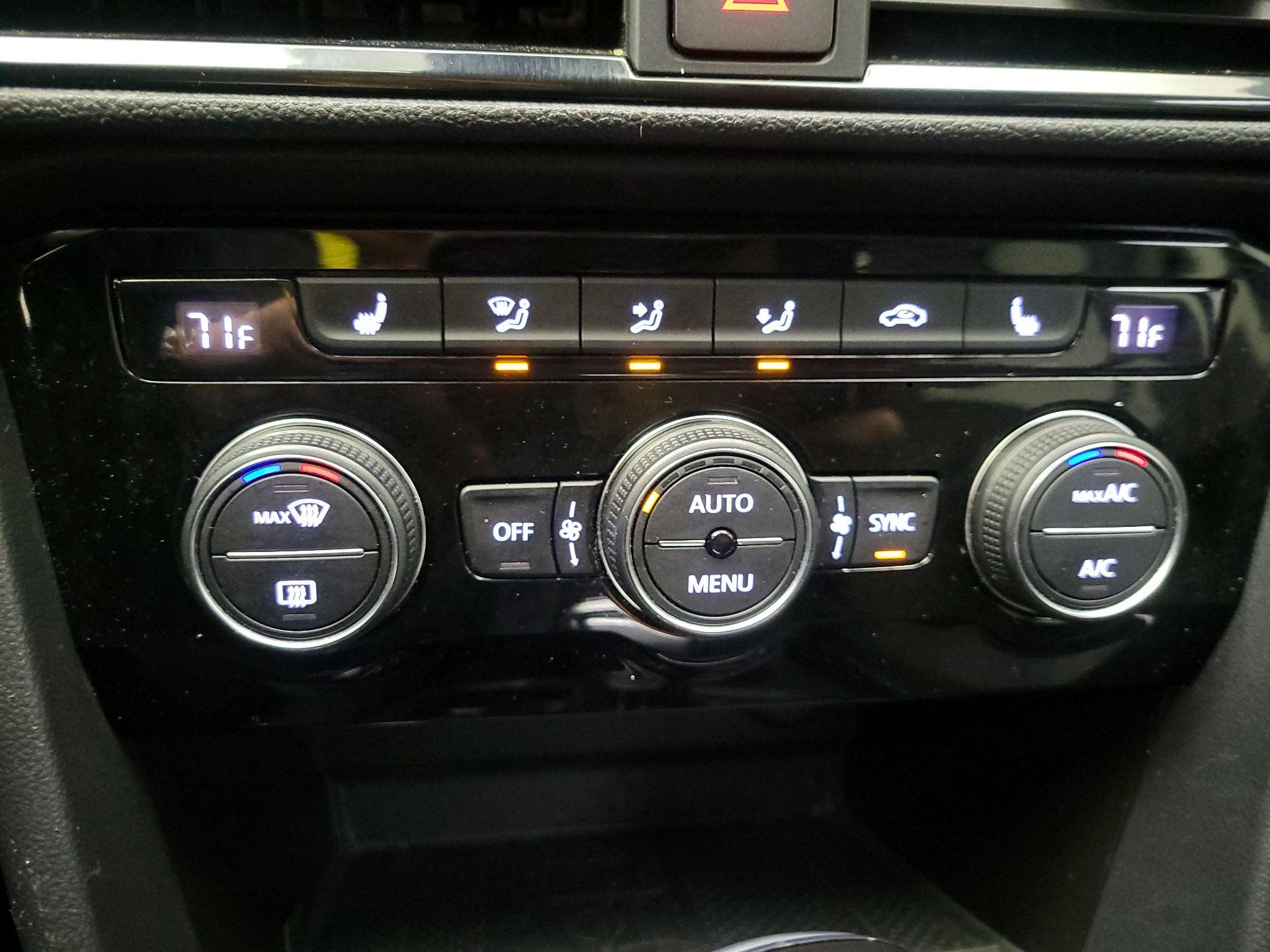 Thumbnail: 2024 Volkswagen Taos - 14