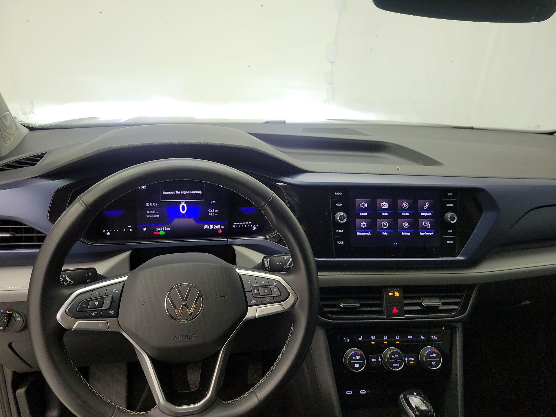 Thumbnail: 2024 Volkswagen Taos - 8