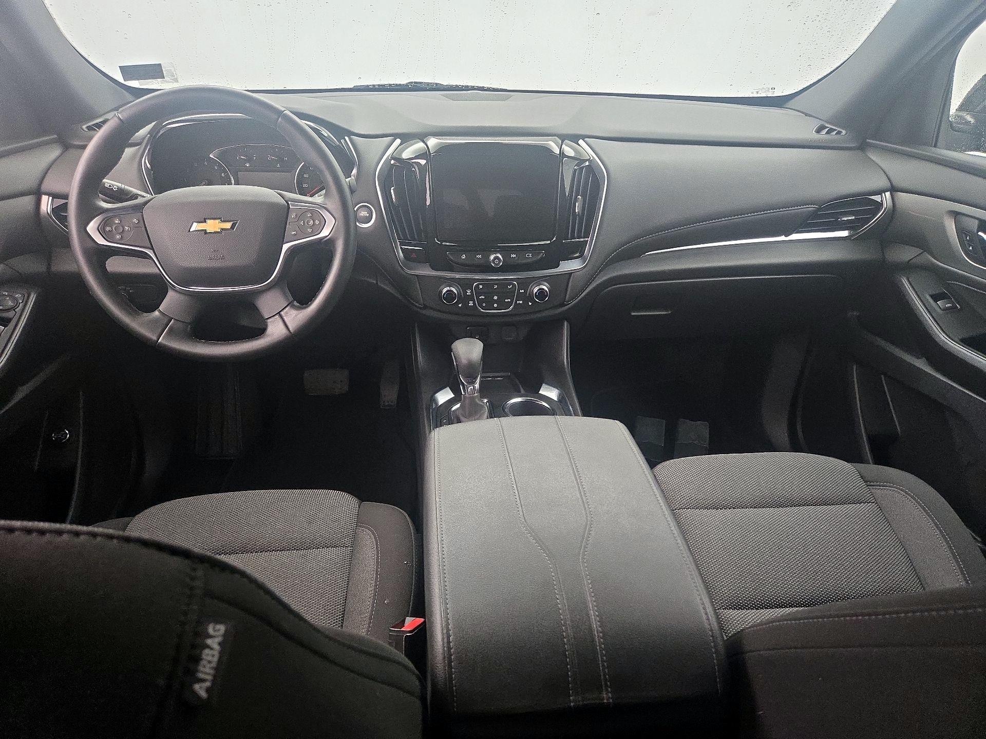 Thumbnail: 2023 Chevrolet Traverse - 9