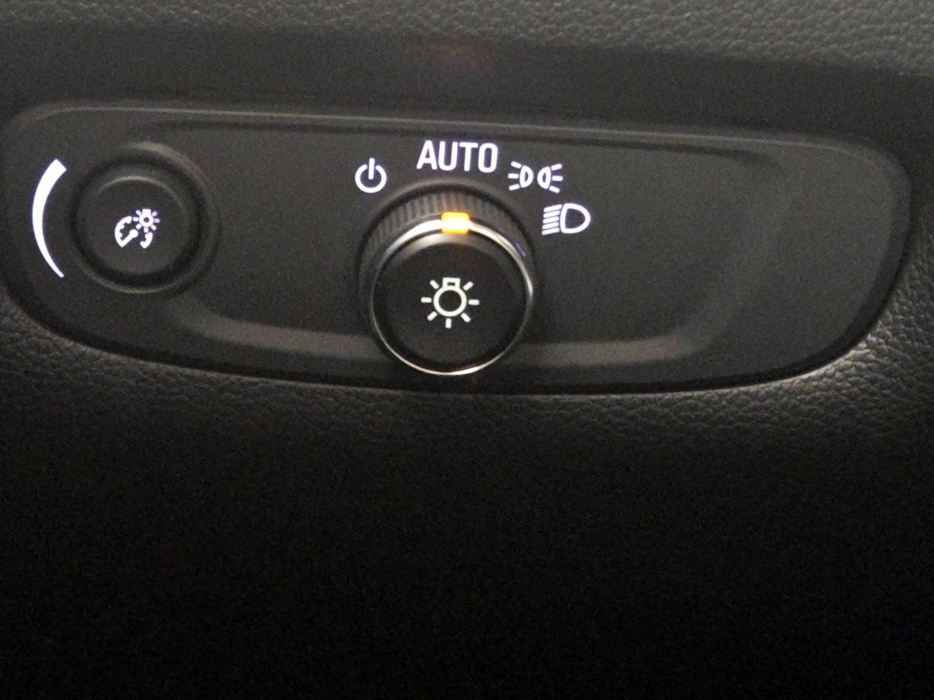 Thumbnail: 2023 Chevrolet Traverse - 13