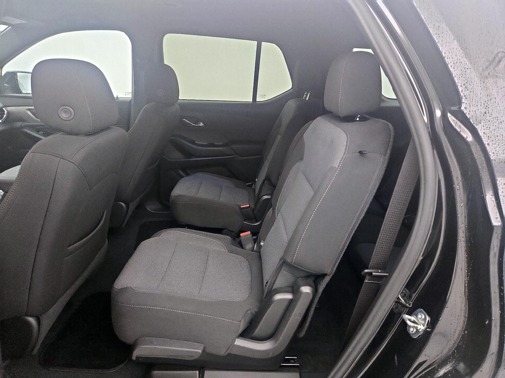 Thumbnail: 2023 Chevrolet Traverse - 19