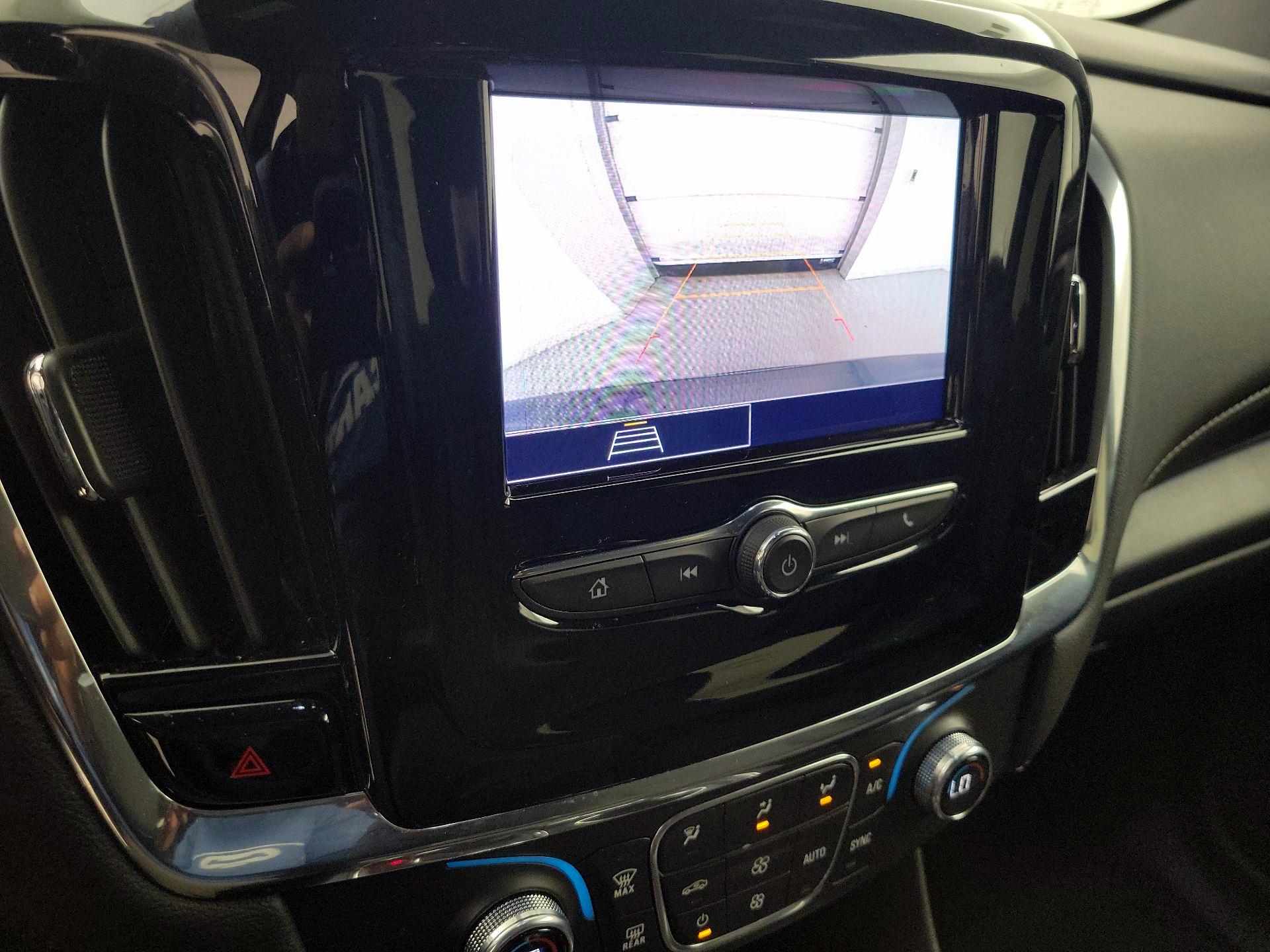 Thumbnail: 2023 Chevrolet Traverse - 14