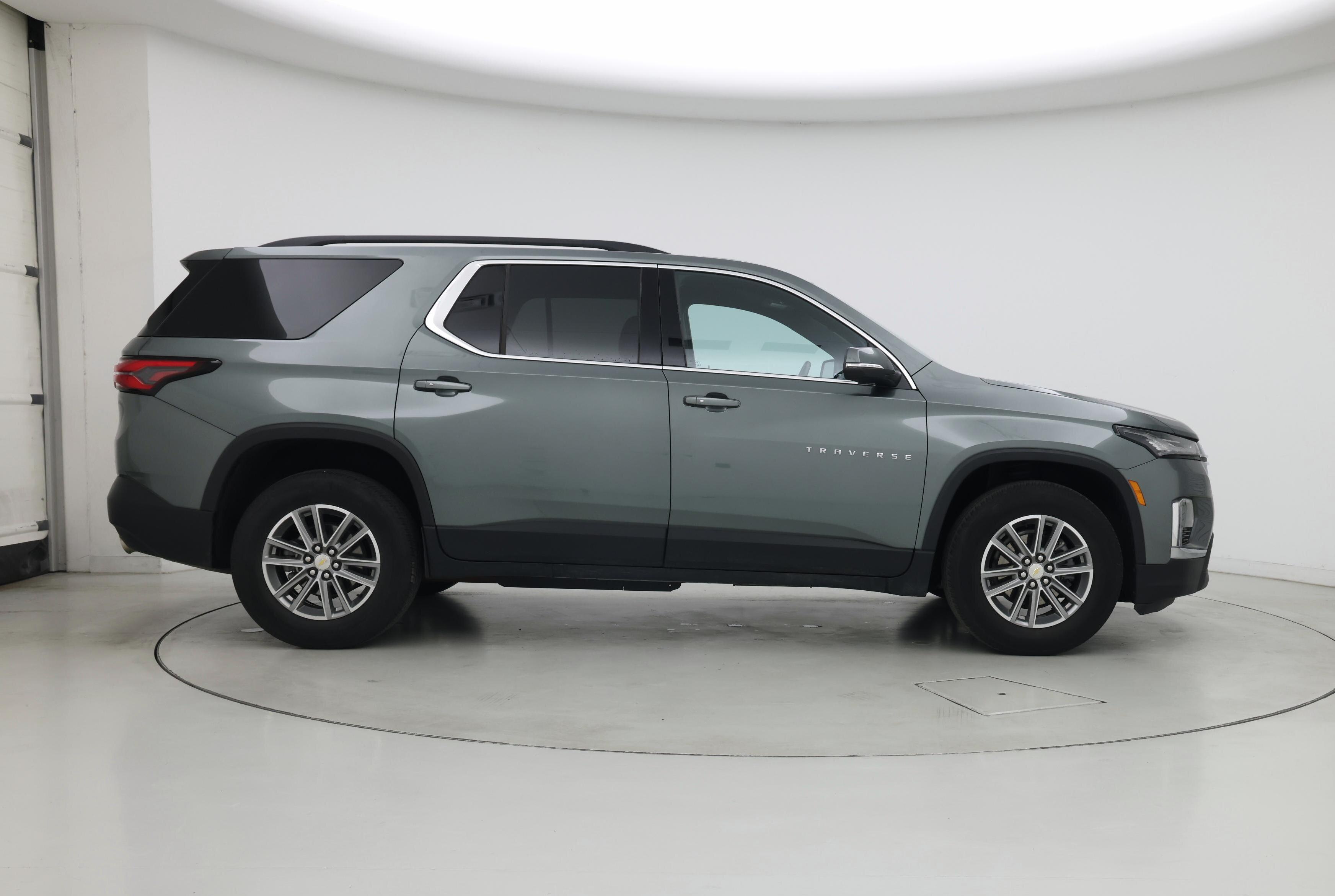Thumbnail: 2023 Chevrolet Traverse - 7