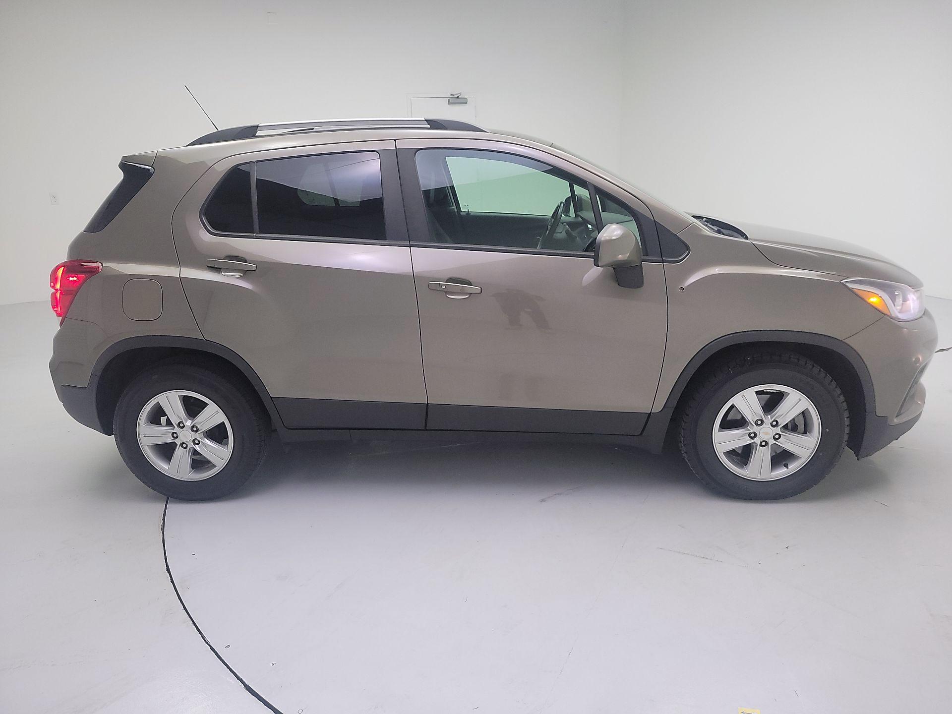 Thumbnail: 2021 Chevrolet Trax - 4