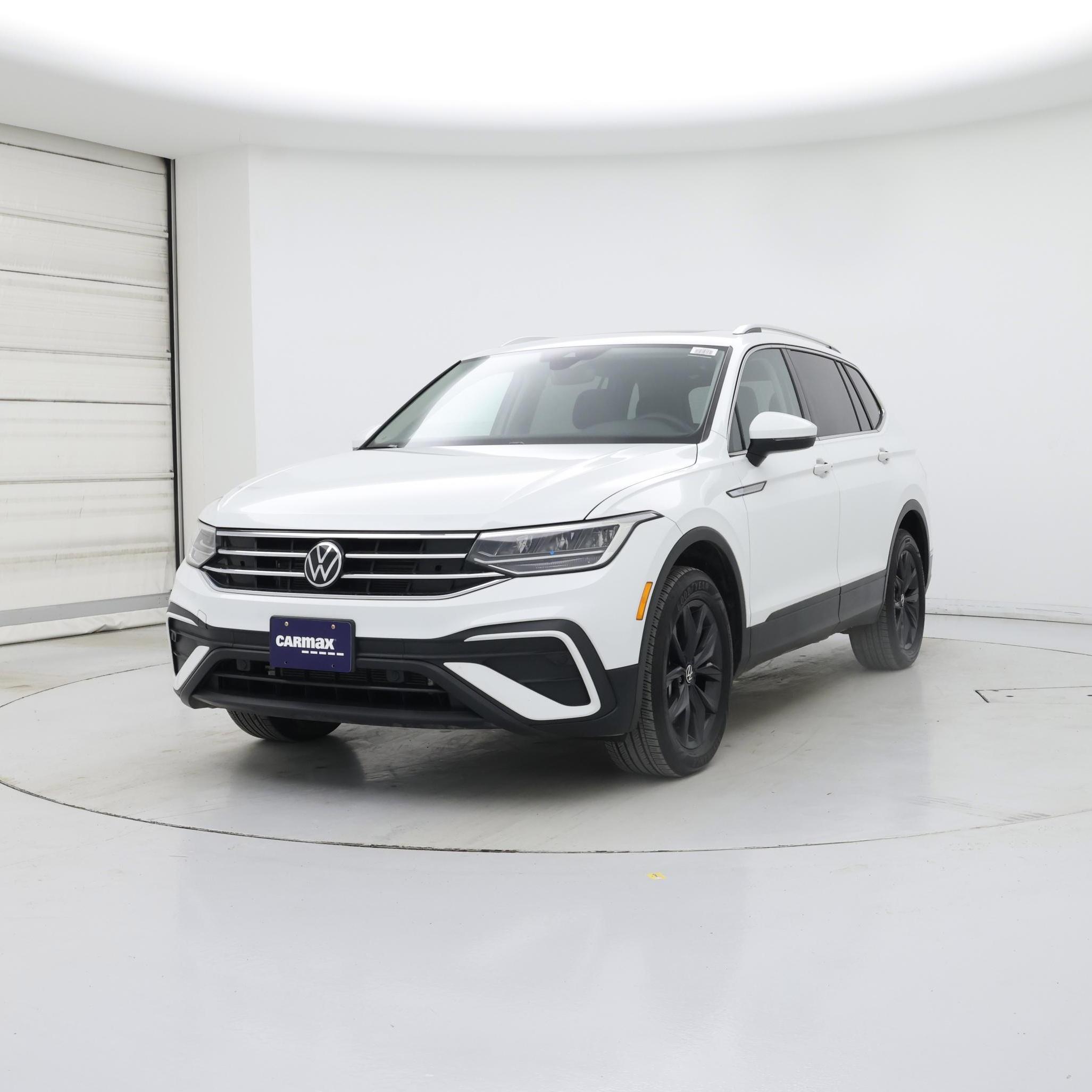 Thumbnail: 2024 Volkswagen Tiguan - 4