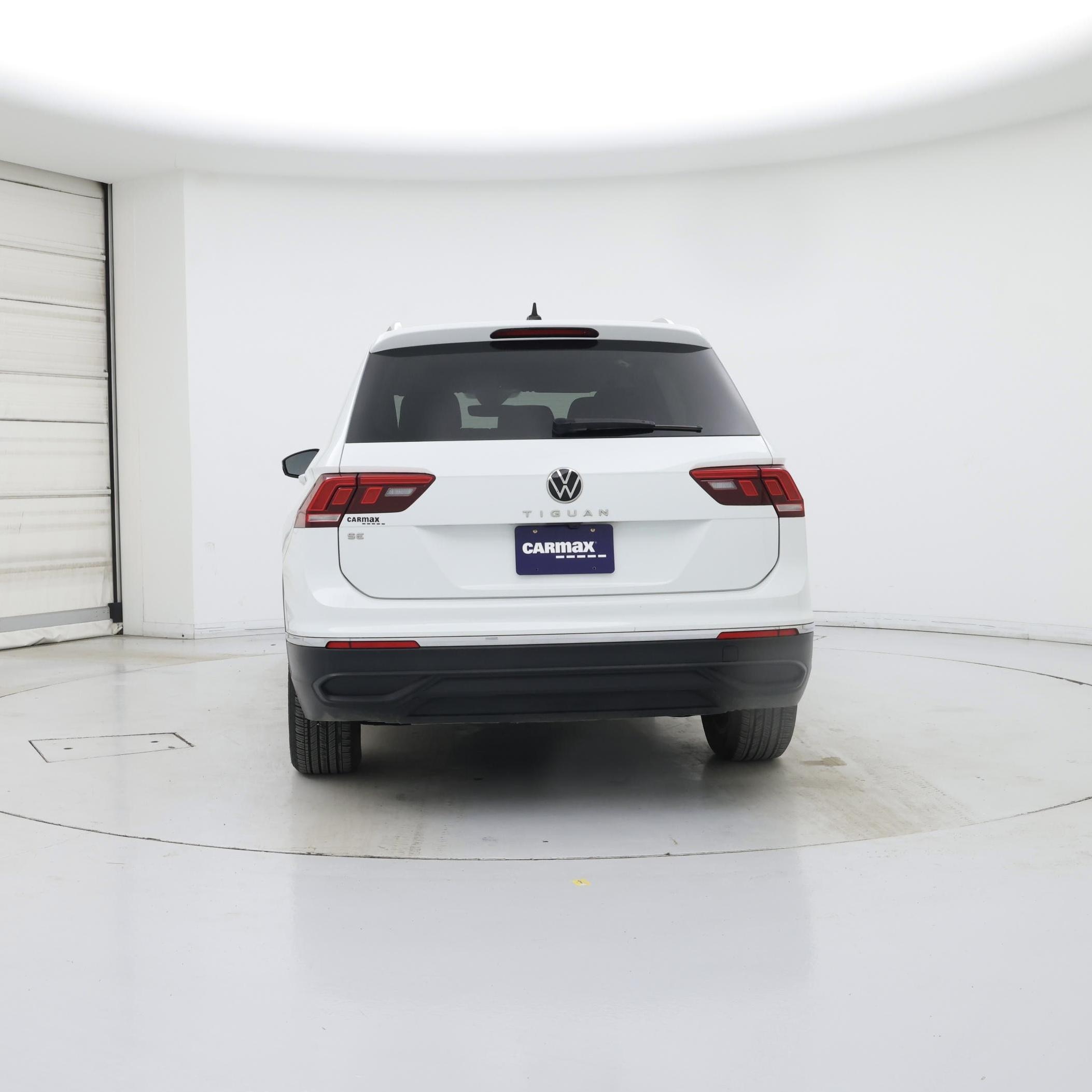 Thumbnail: 2024 Volkswagen Tiguan - 6