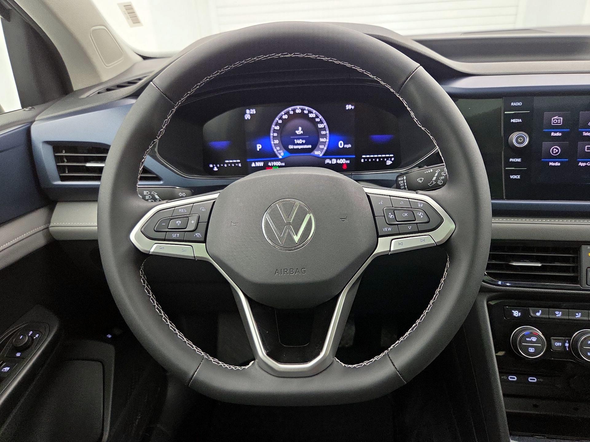 Thumbnail: 2024 Volkswagen Taos - 10
