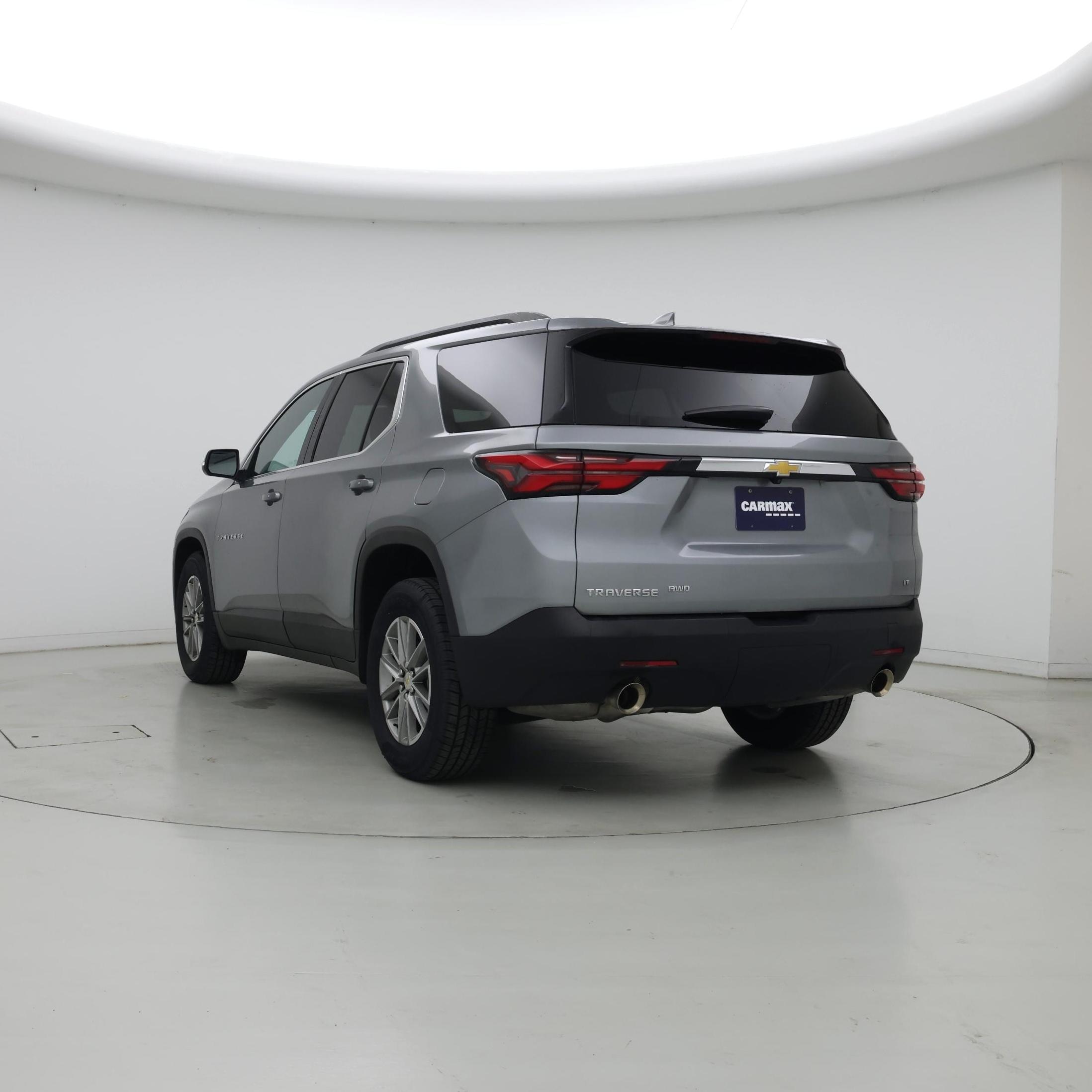 Thumbnail: 2023 Chevrolet Traverse - 2