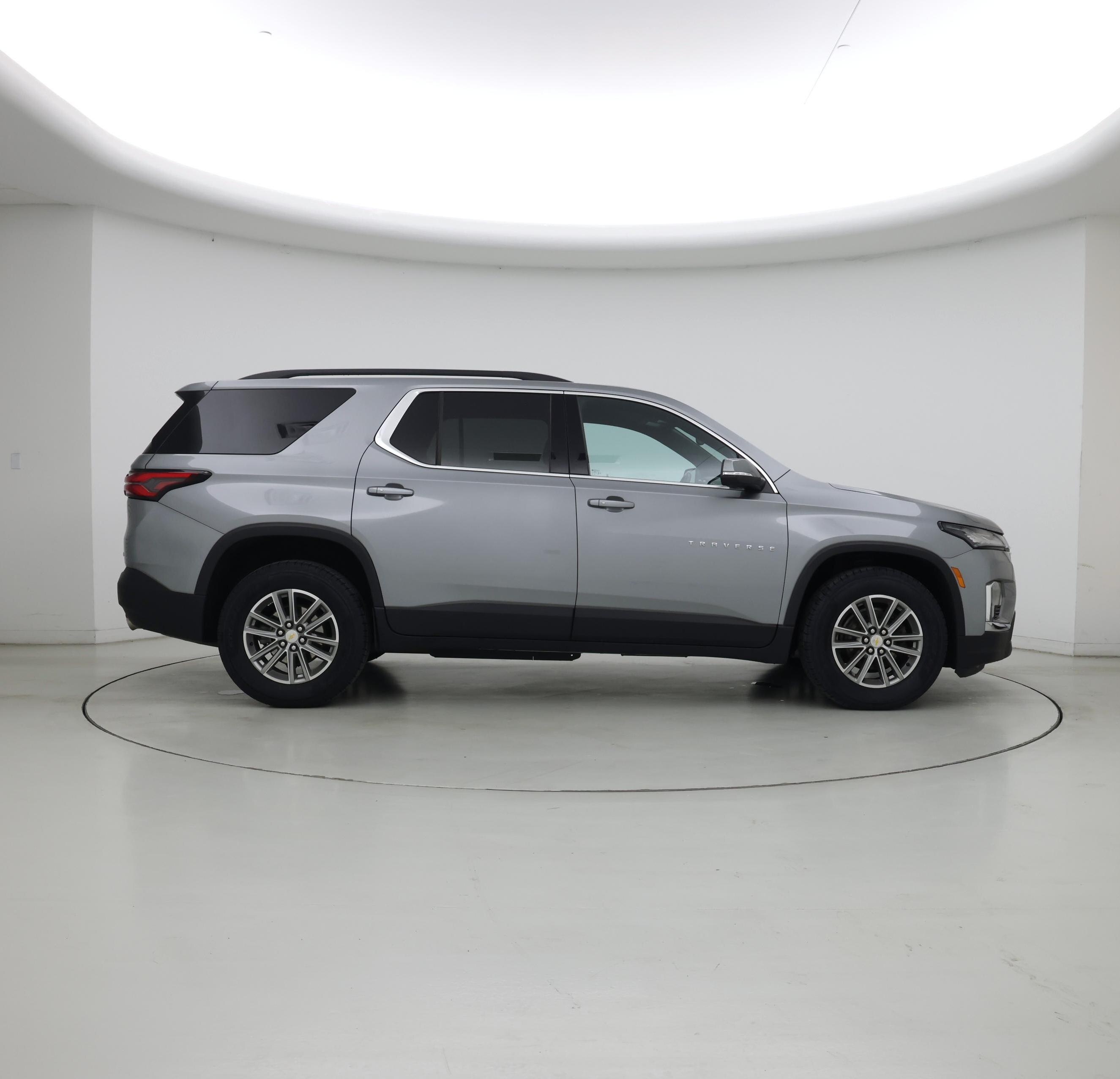 Thumbnail: 2023 Chevrolet Traverse - 7
