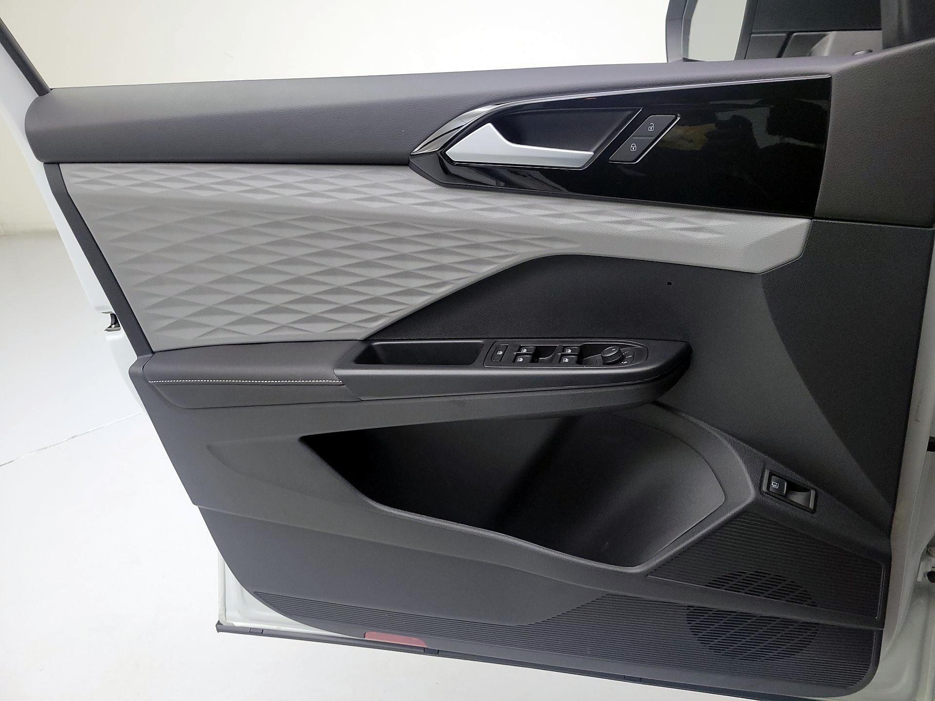 Thumbnail: 2024 Volkswagen Taos - 10