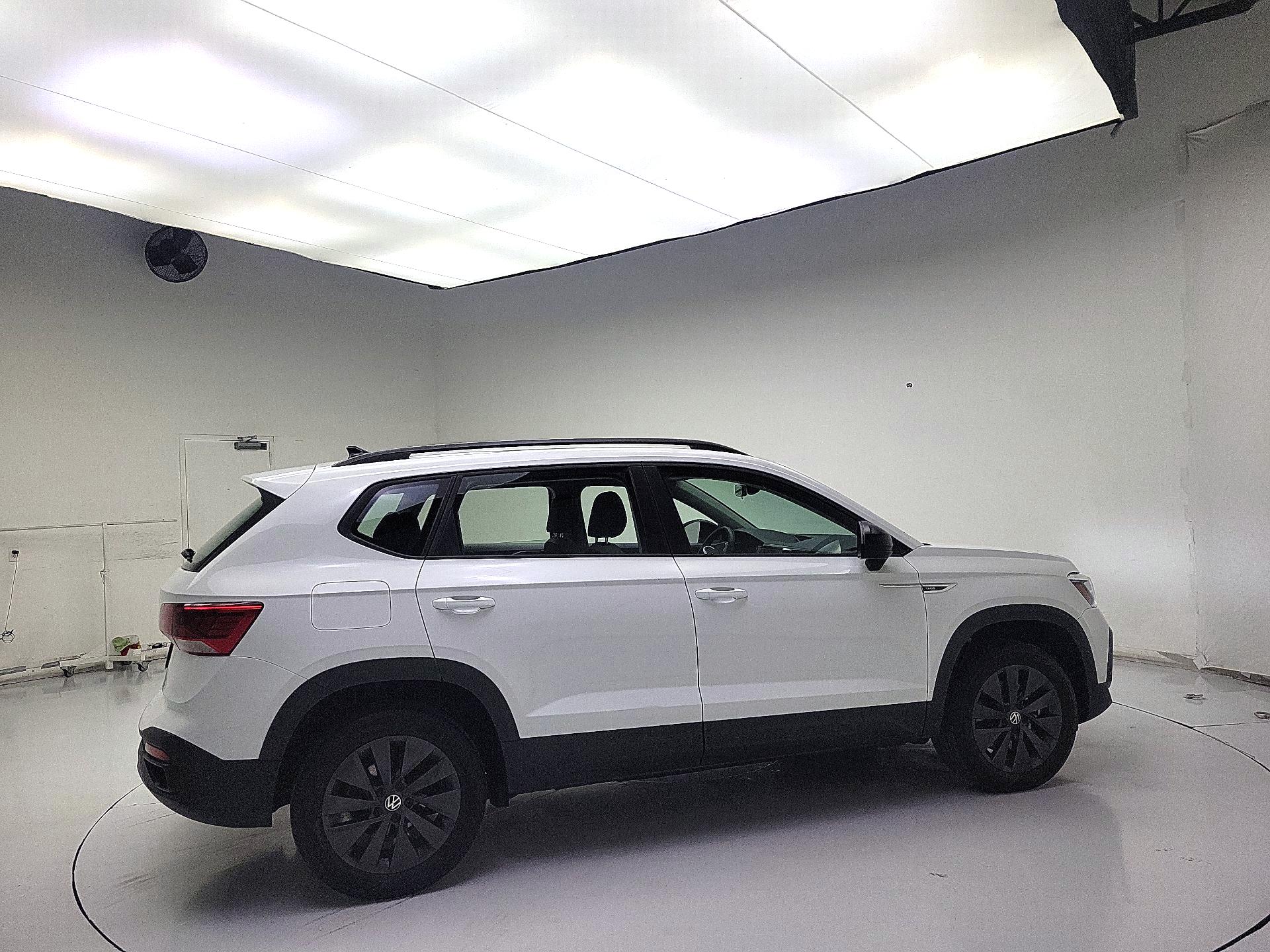 Thumbnail: 2024 Volkswagen Taos - 4
