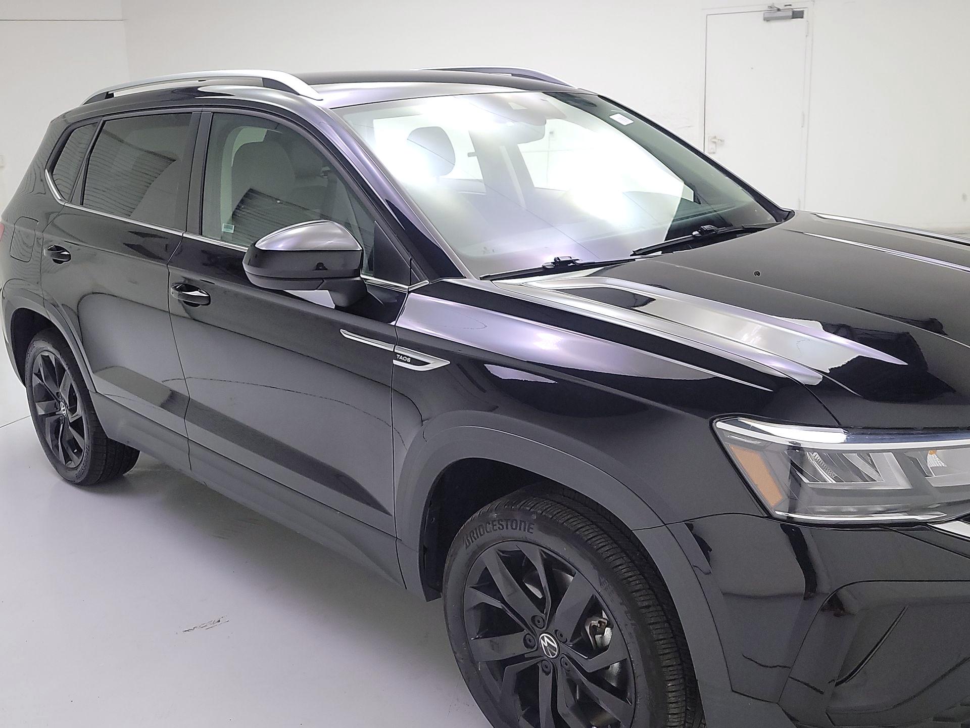 Thumbnail: 2024 Volkswagen Taos - 1