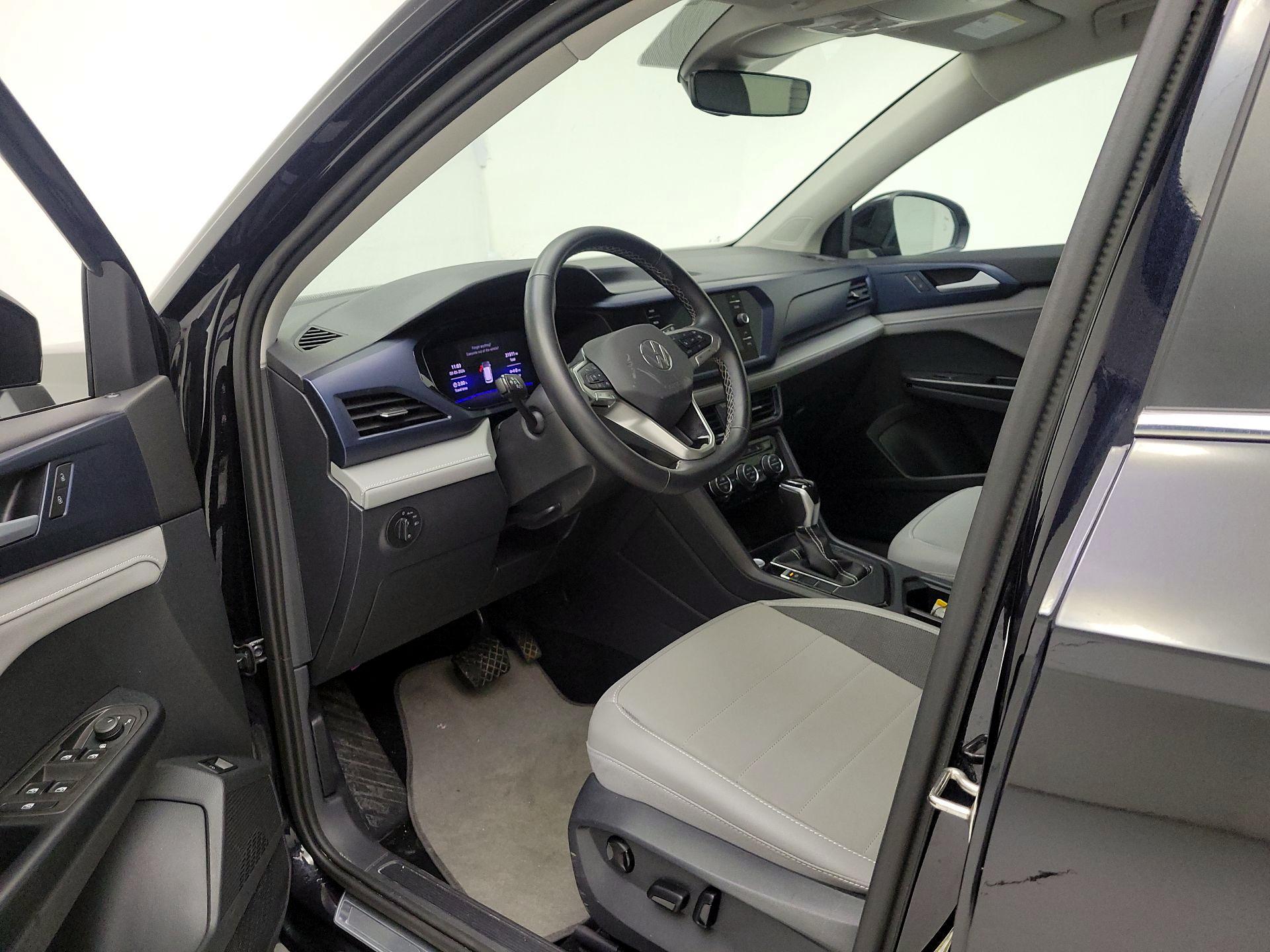 Thumbnail: 2024 Volkswagen Taos - 9