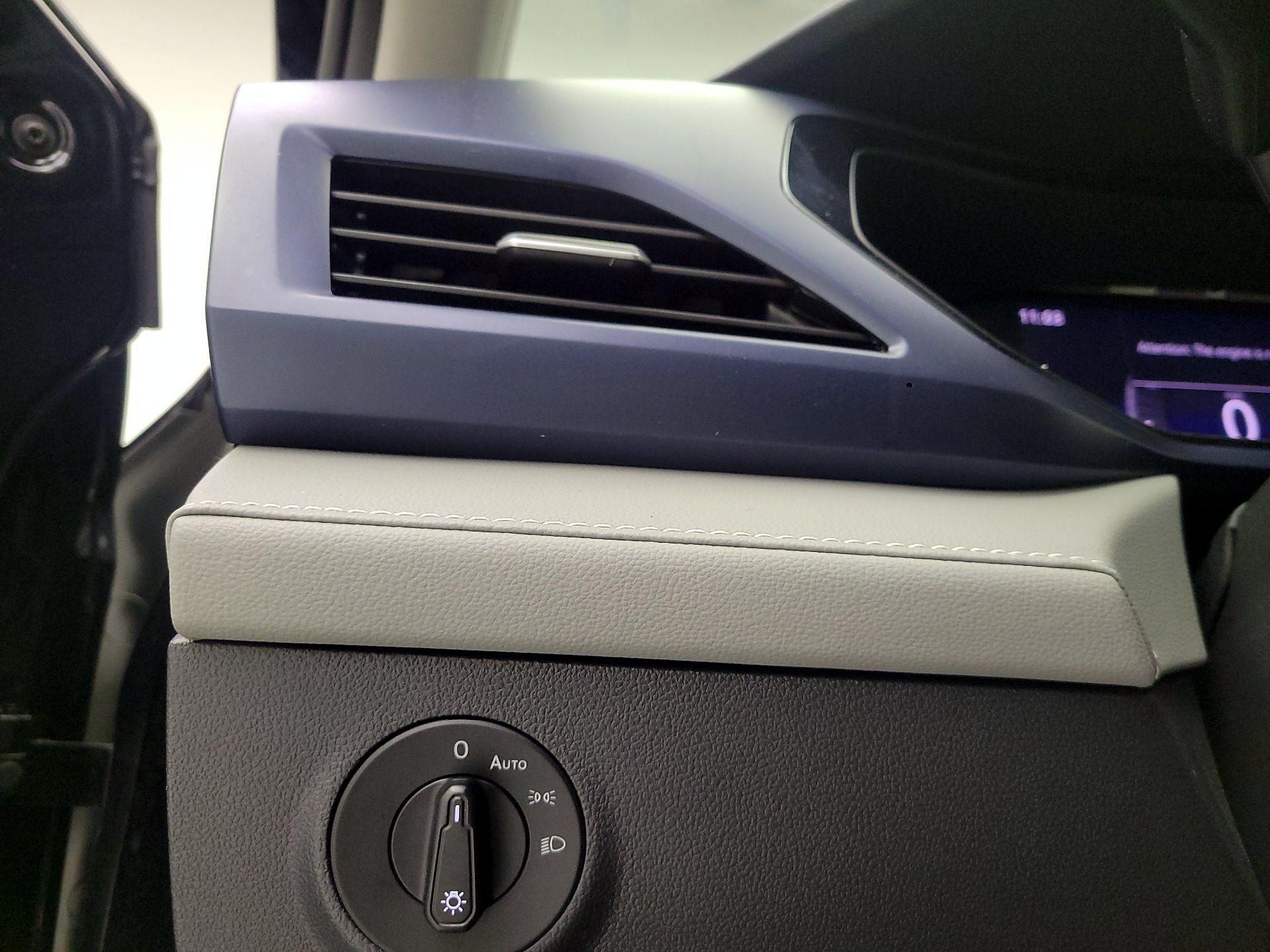 Thumbnail: 2024 Volkswagen Taos - 11