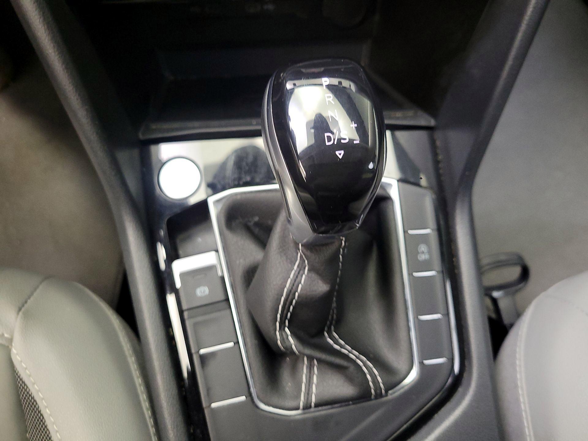 Thumbnail: 2024 Volkswagen Taos - 15