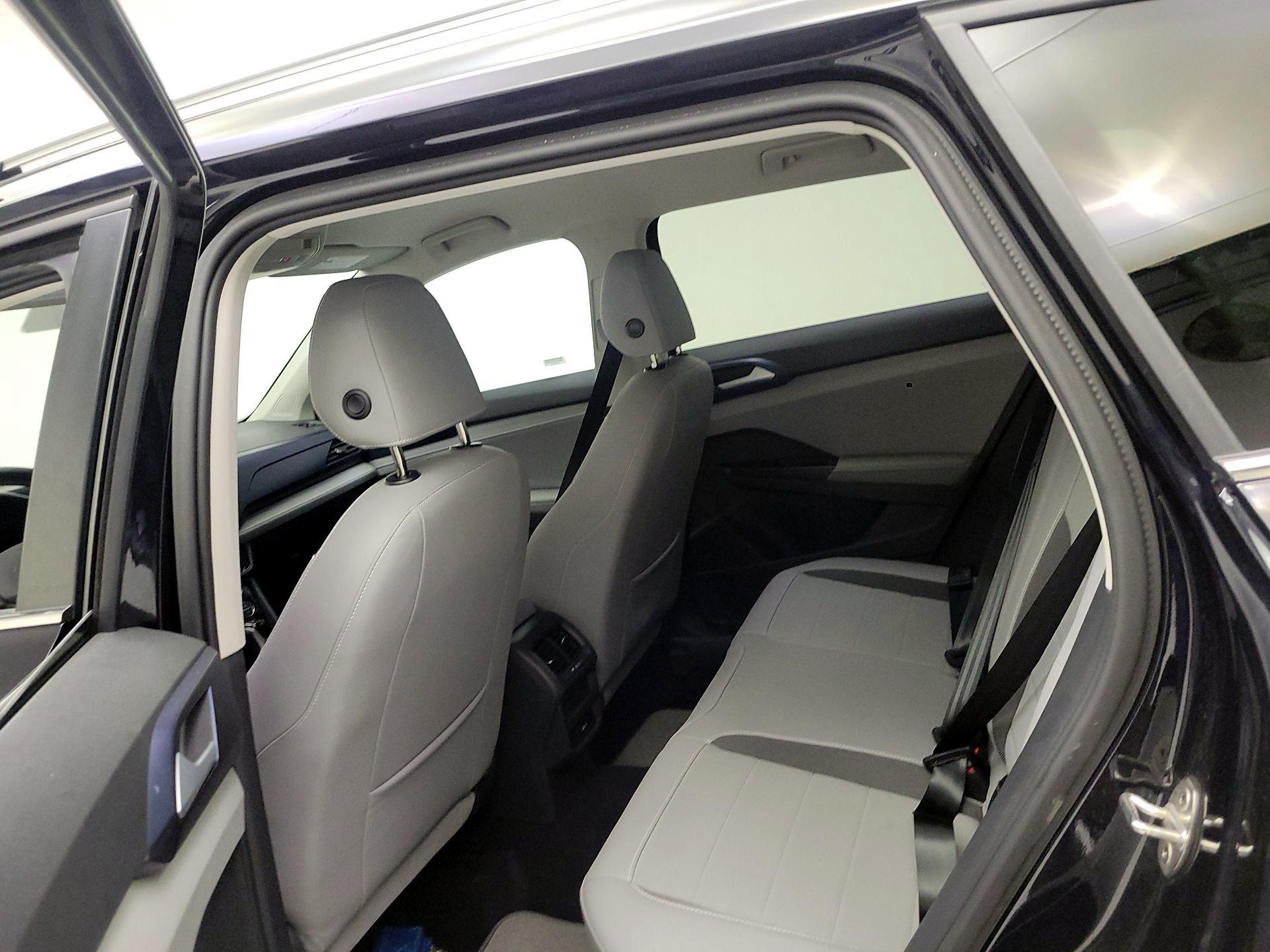 Thumbnail: 2024 Volkswagen Taos - 17