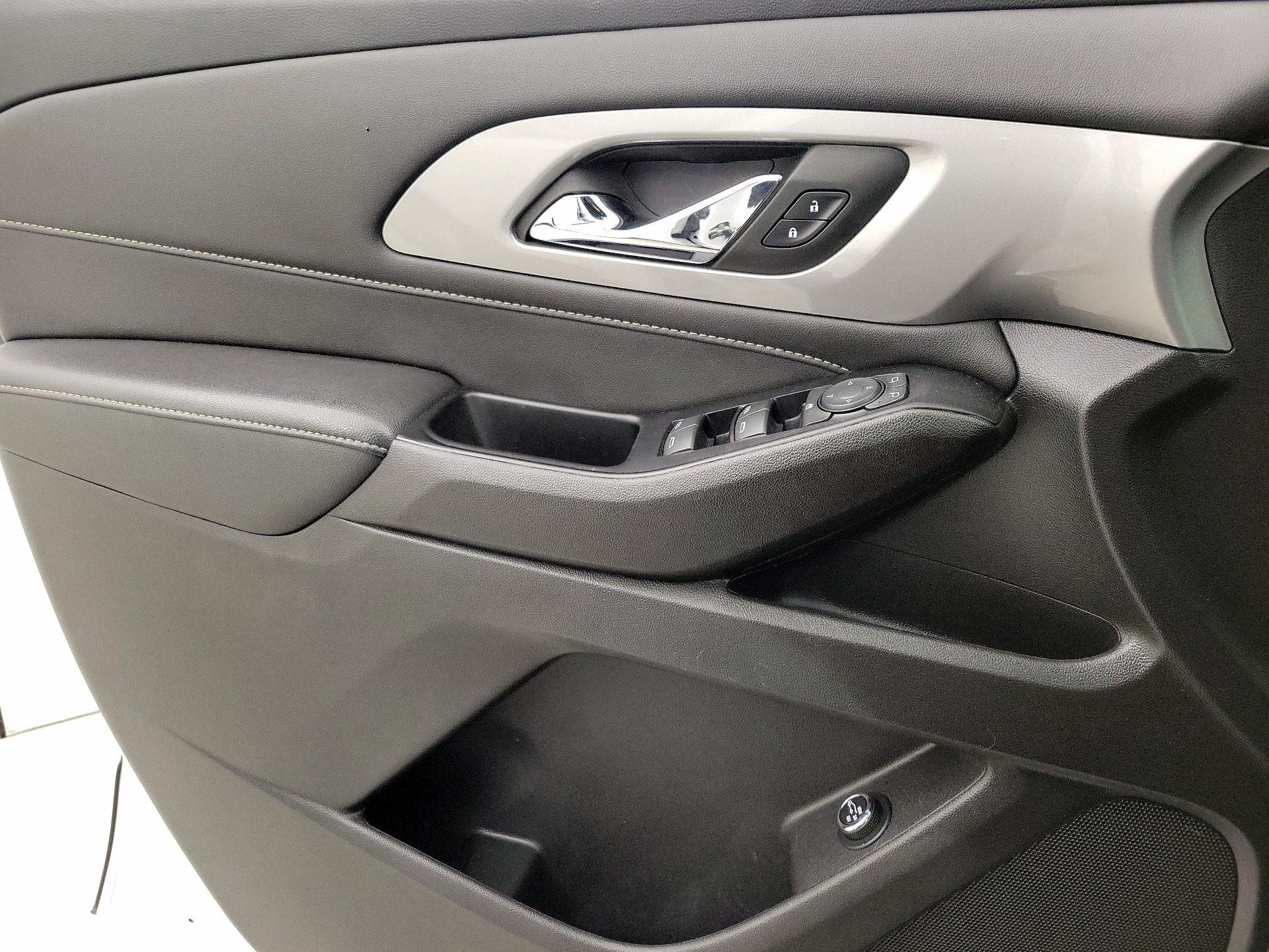 Thumbnail: 2023 Chevrolet Traverse - 12