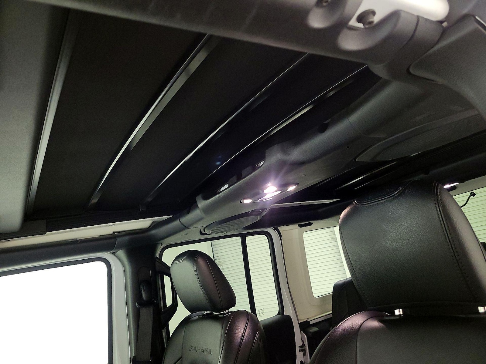 2021 Jeep Wrangler Unlimited Sahara 4XE - Photo 21