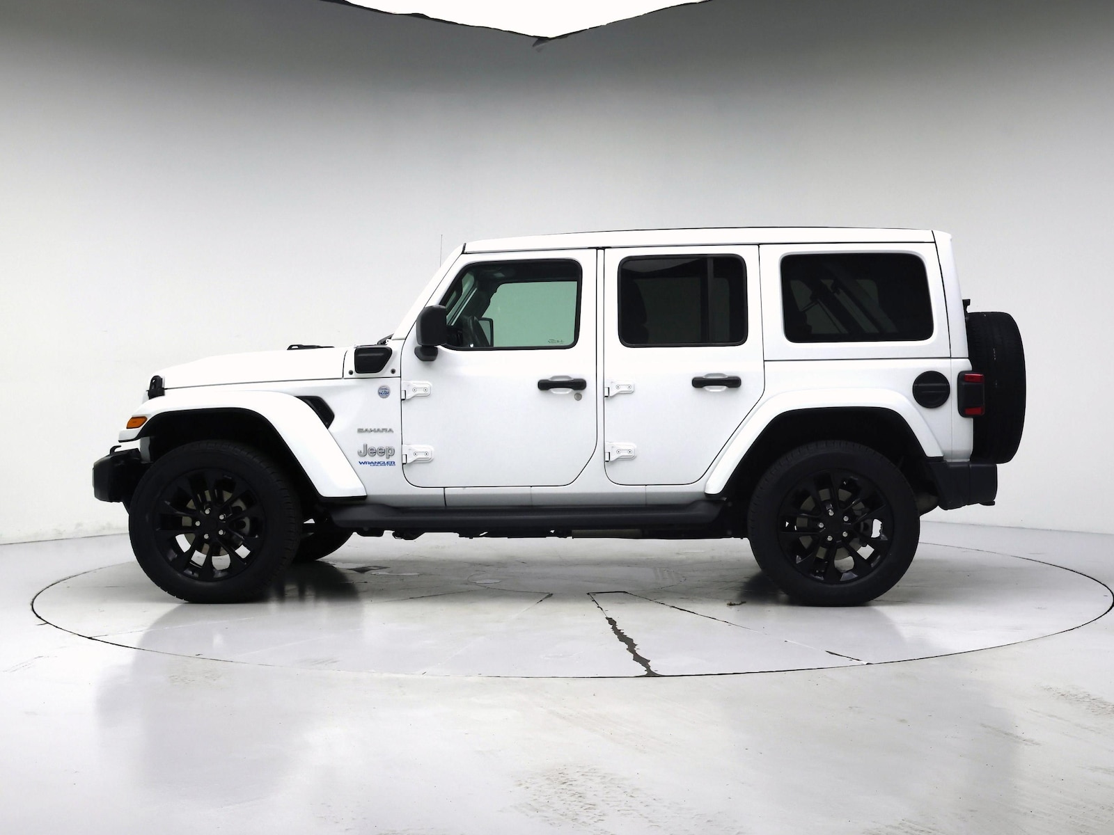2021 Jeep Wrangler Unlimited Sahara 4XE - Photo 4