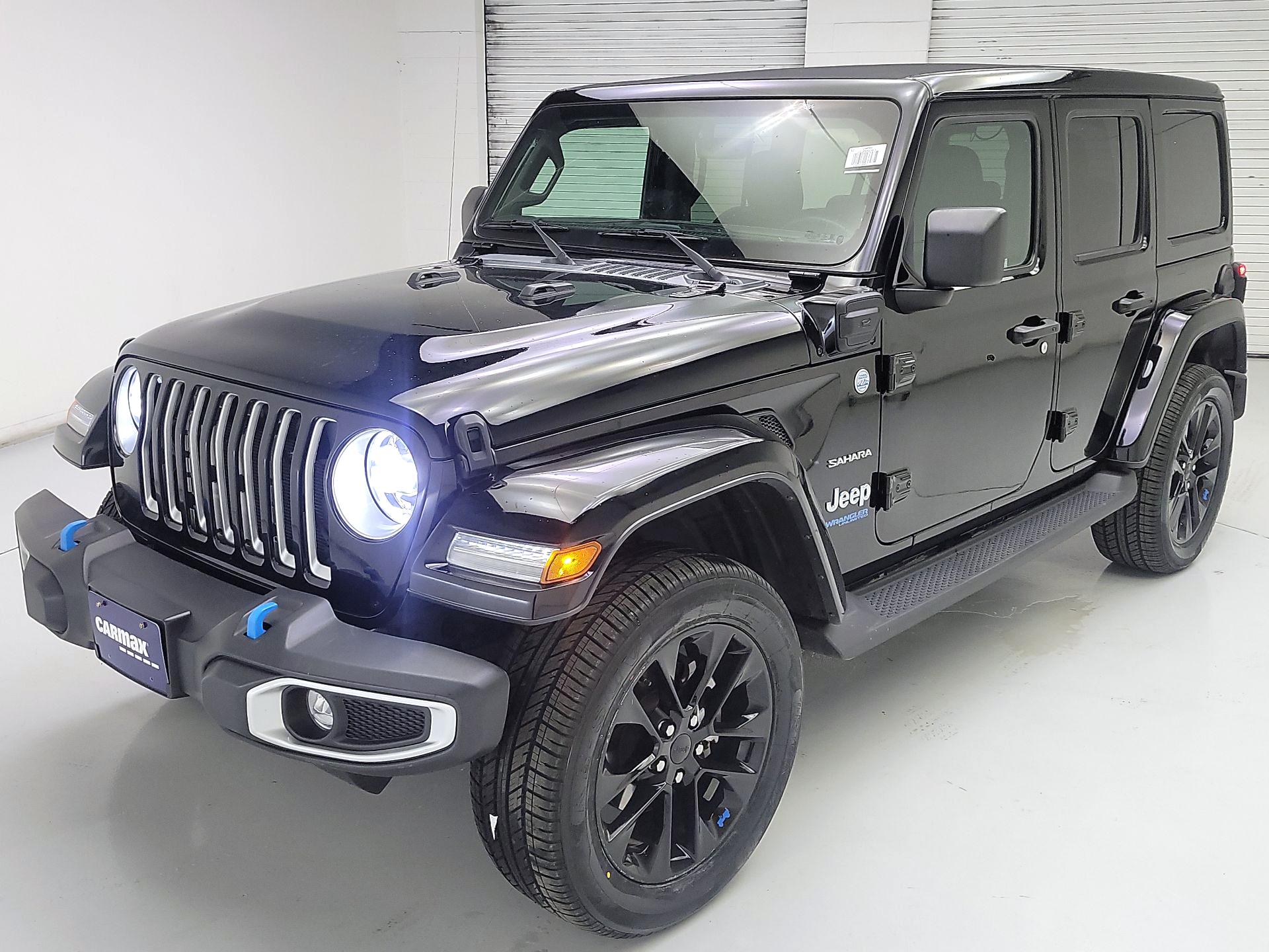 Thumbnail: 2022 Jeep Wrangler - 3
