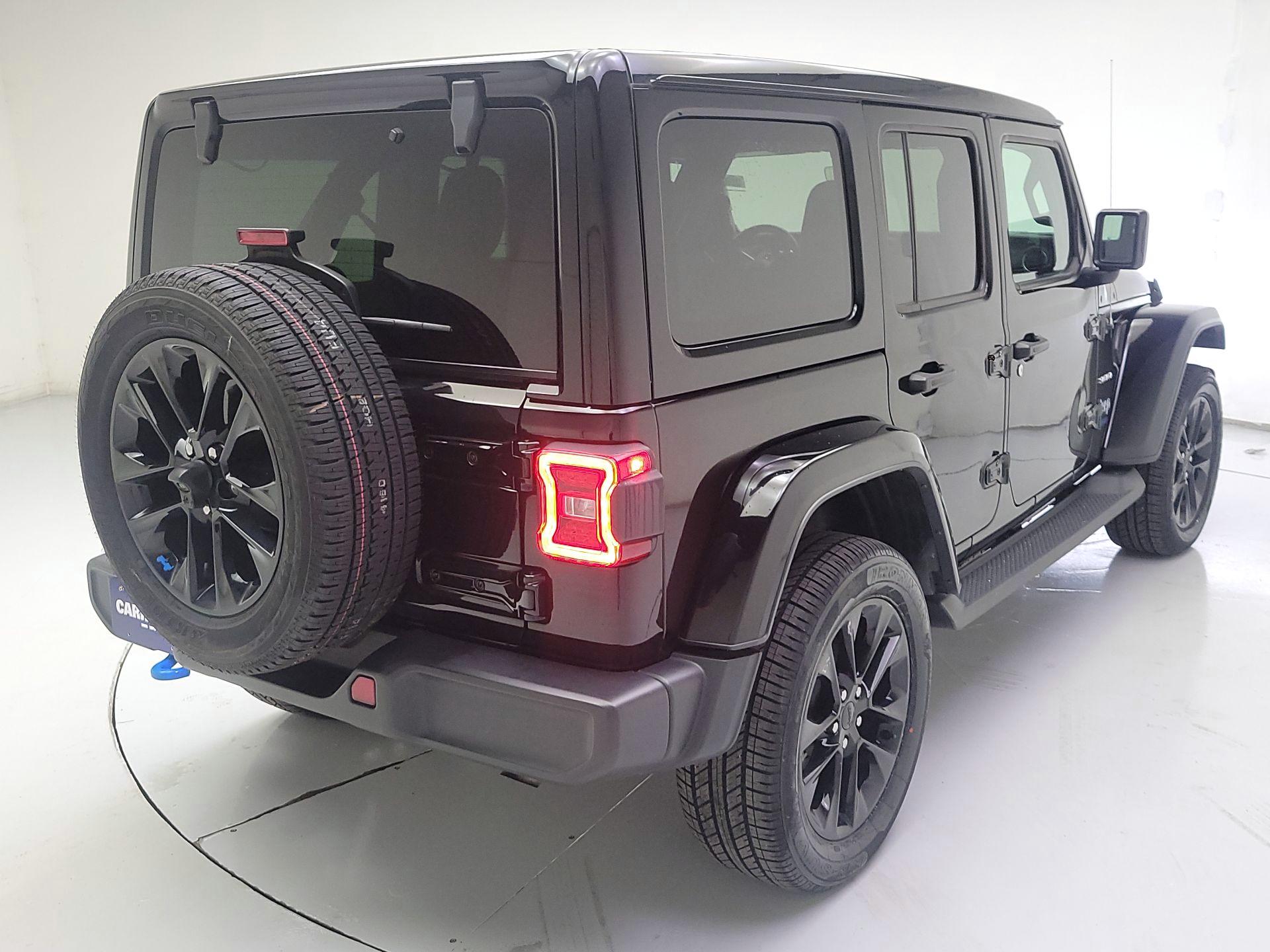 Thumbnail: 2022 Jeep Wrangler - 5