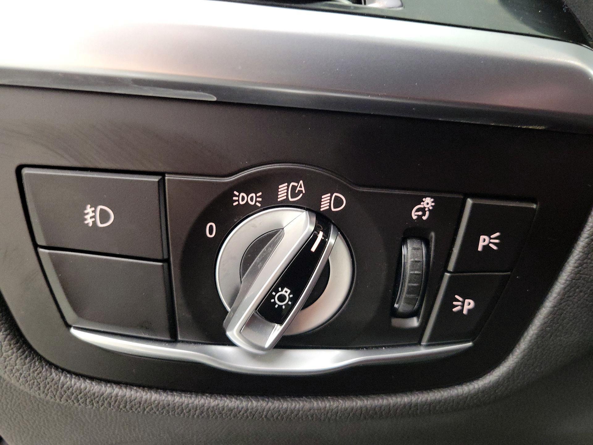 Thumbnail: 2021 BMW X4 - 13