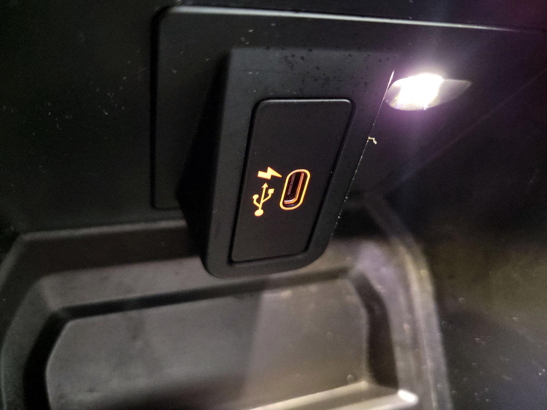 Thumbnail: 2021 BMW X4 - 19