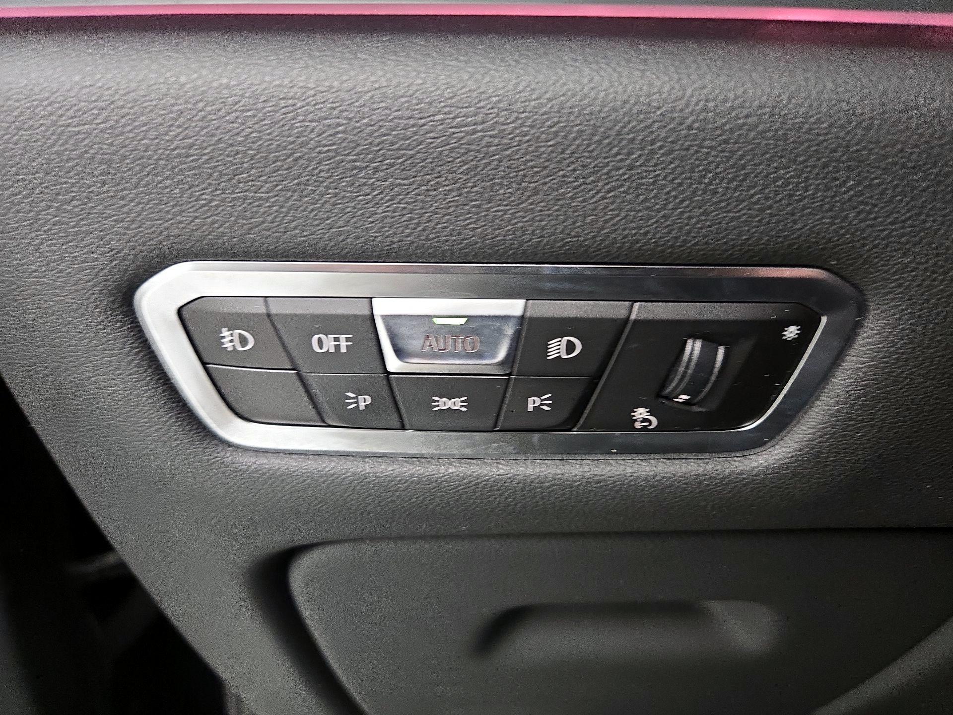 Thumbnail: 2022 BMW X7 - 13