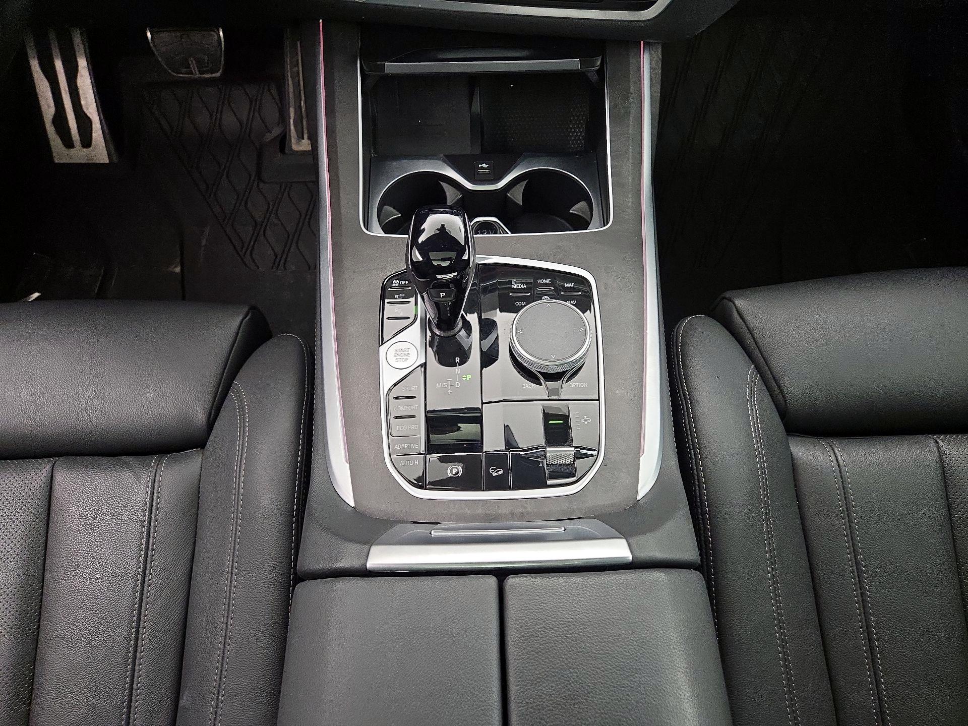 Thumbnail: 2022 BMW X7 - 18