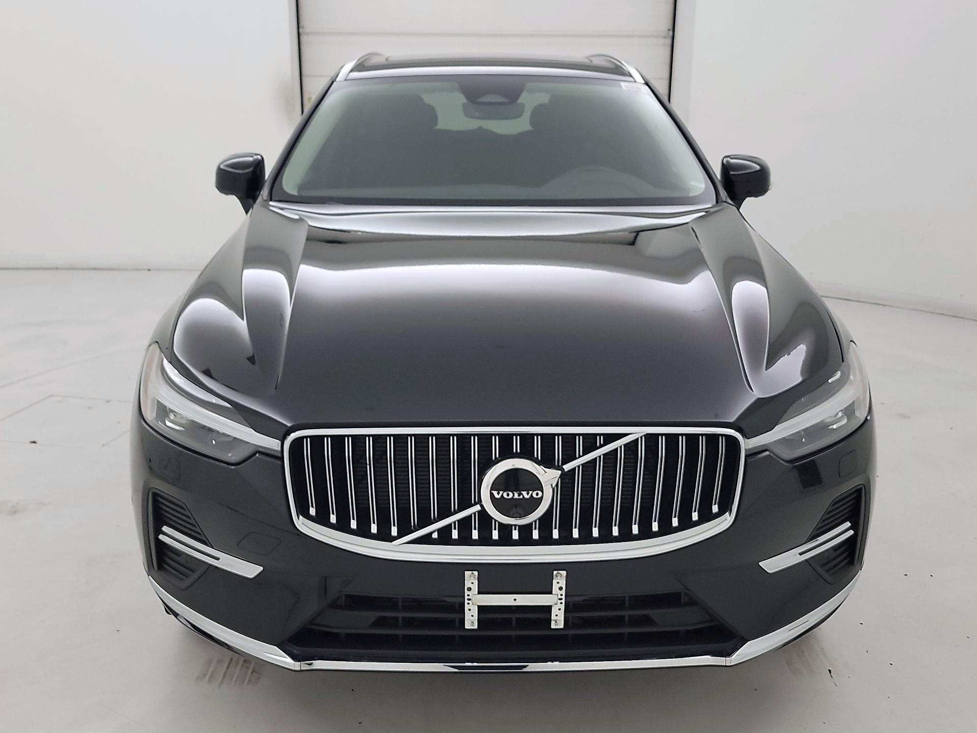 Thumbnail: 2023 Volvo XC60 - 2