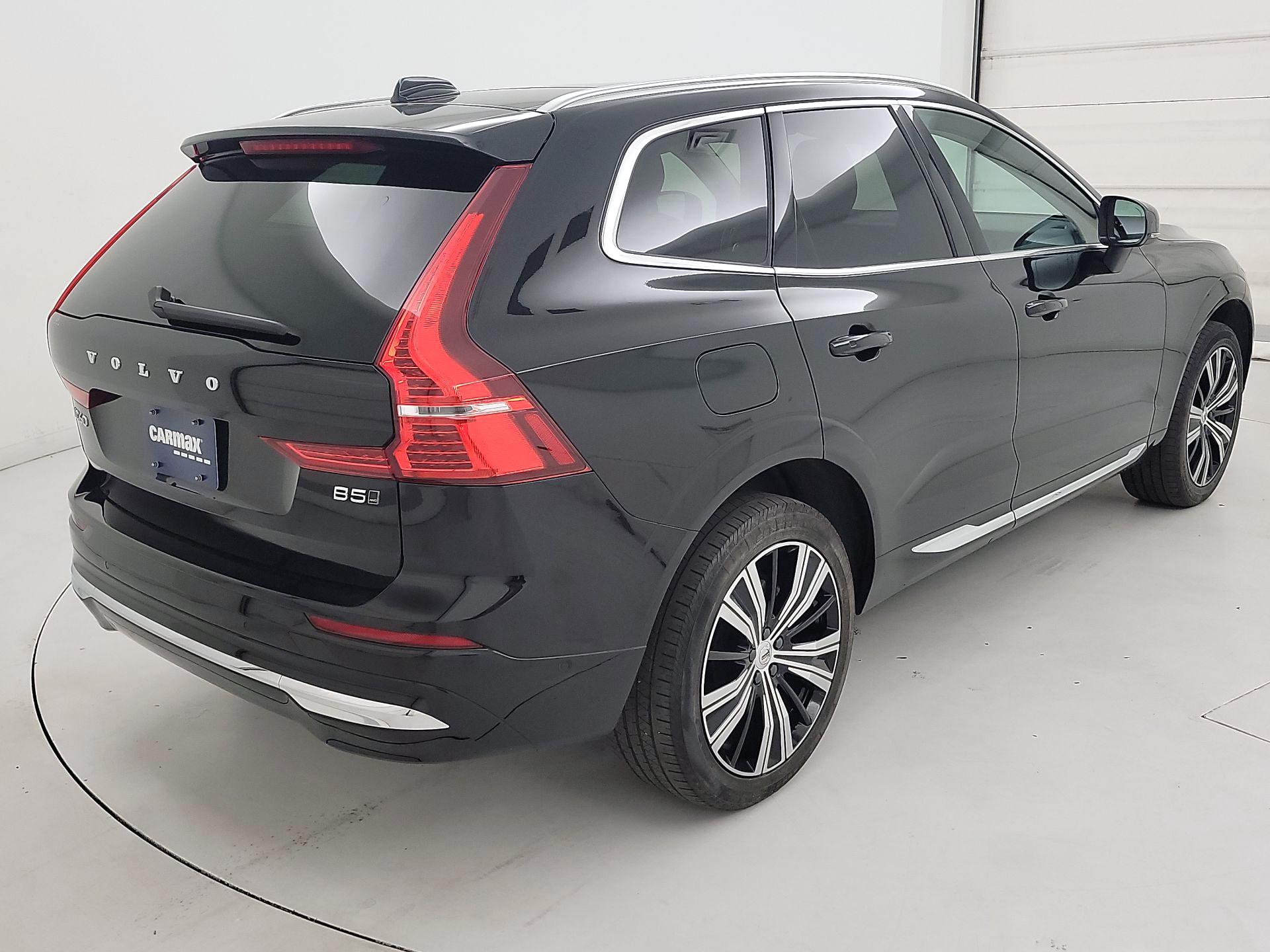 Thumbnail: 2023 Volvo XC60 - 5