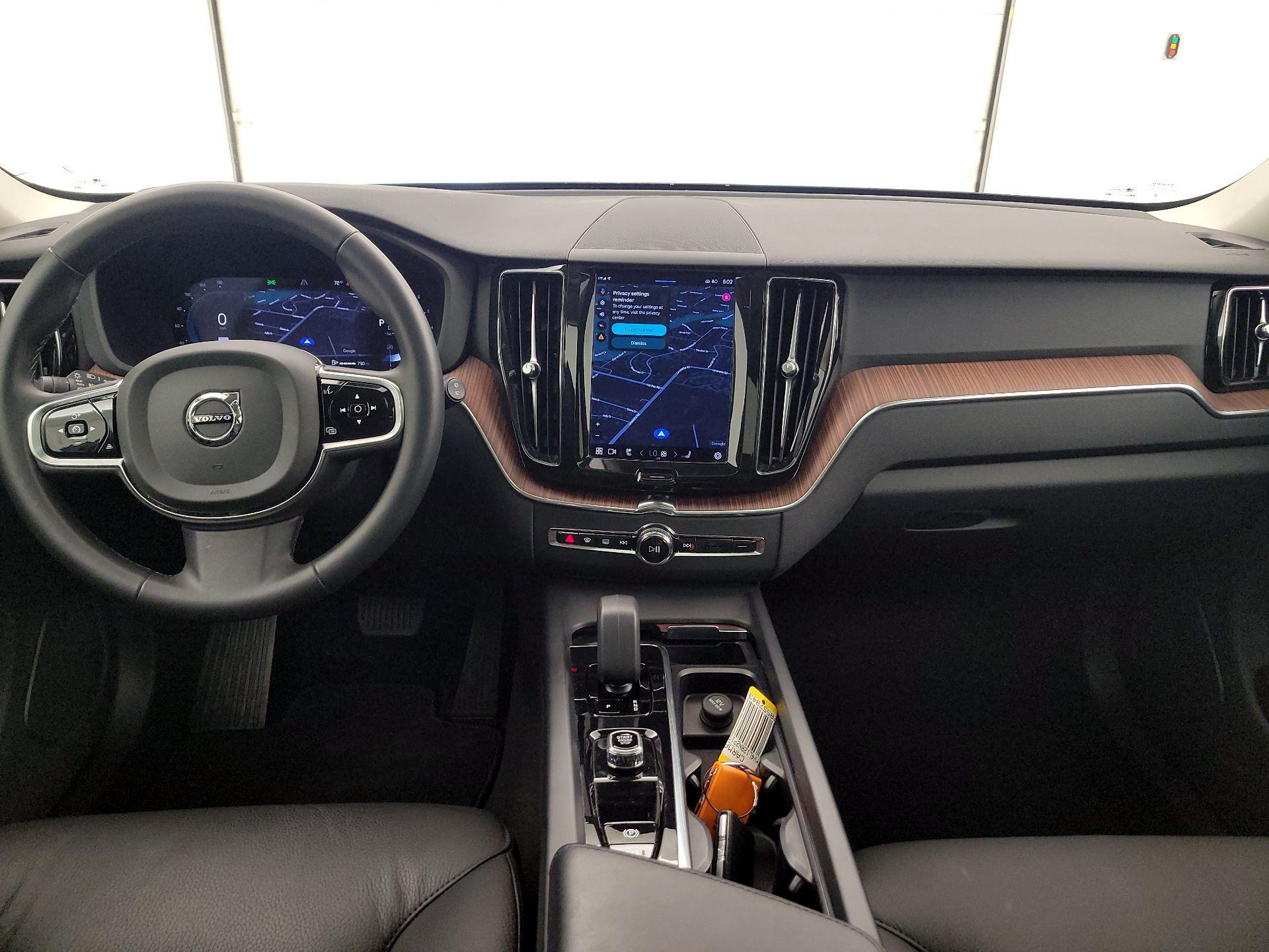 Thumbnail: 2023 Volvo XC60 - 8