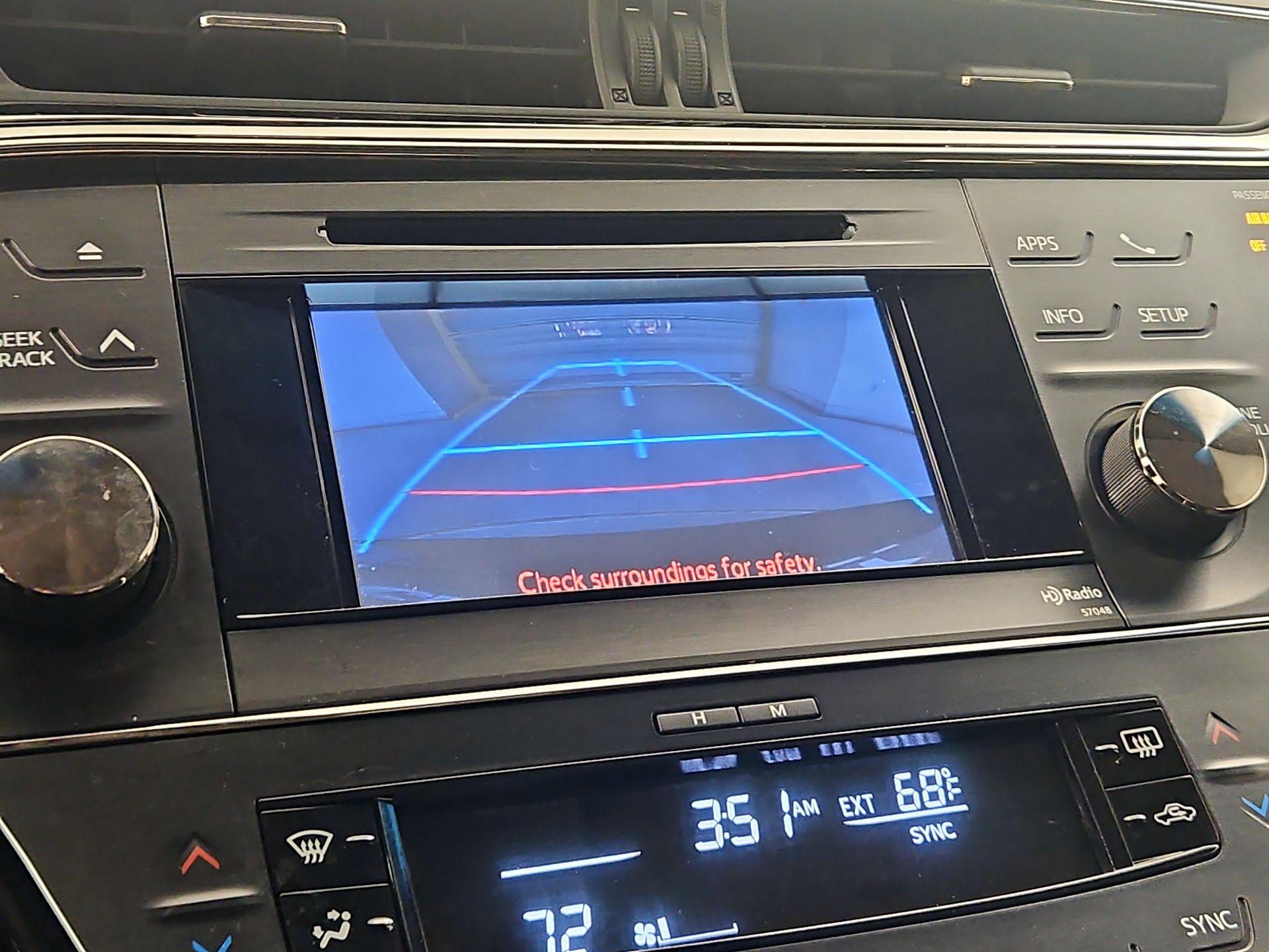 Thumbnail: 2014 Toyota Avalon - 15