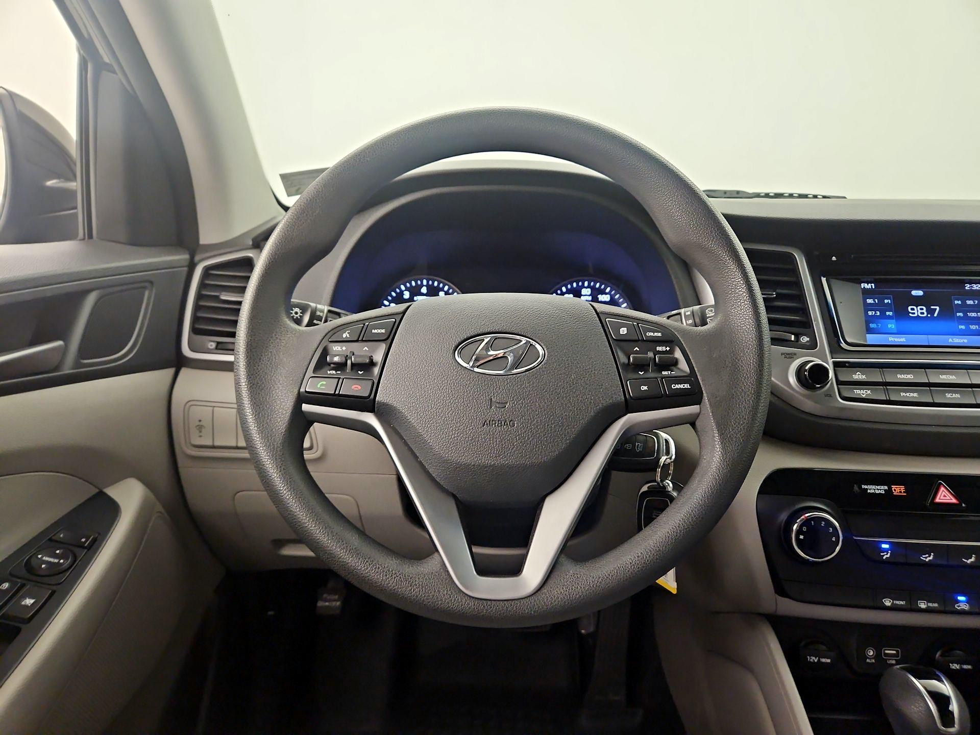 Thumbnail: 2017 Hyundai Tucson - 10