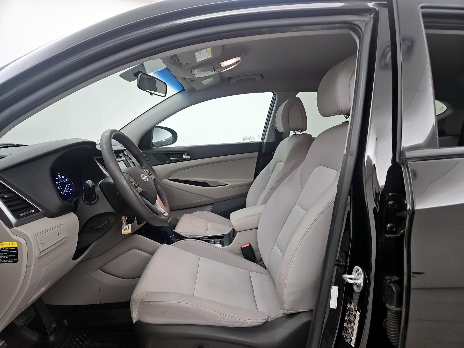 Thumbnail: 2017 Hyundai Tucson - 11