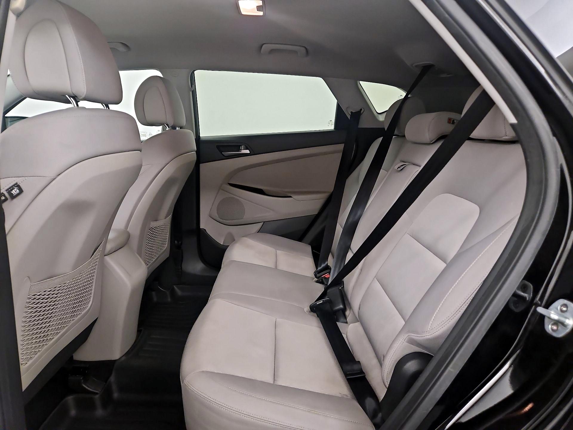 Thumbnail: 2017 Hyundai Tucson - 19