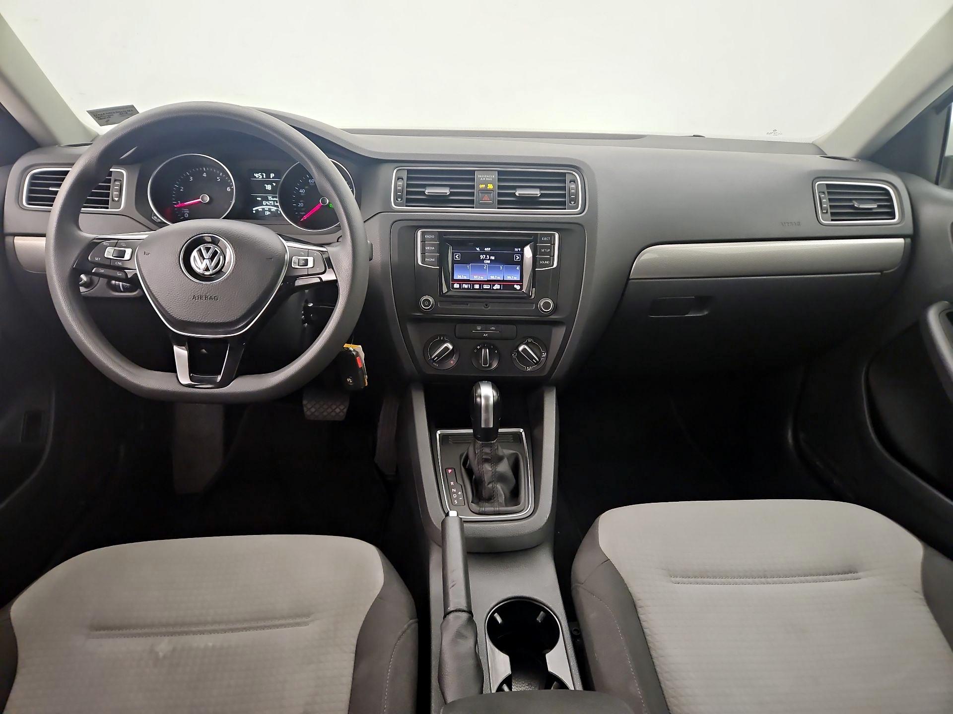 Thumbnail: 2018 Volkswagen Jetta - 9