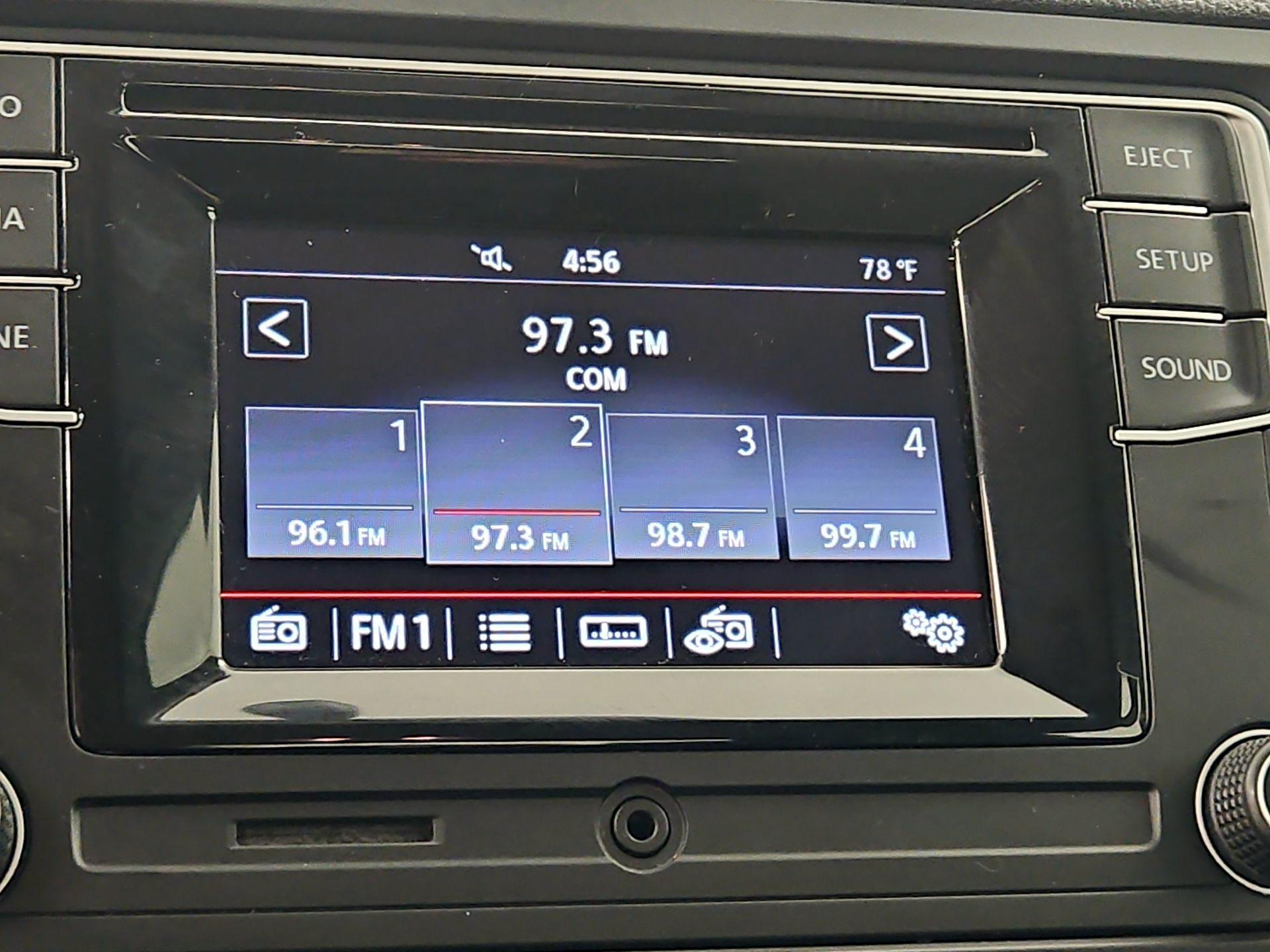 Thumbnail: 2018 Volkswagen Jetta - 15