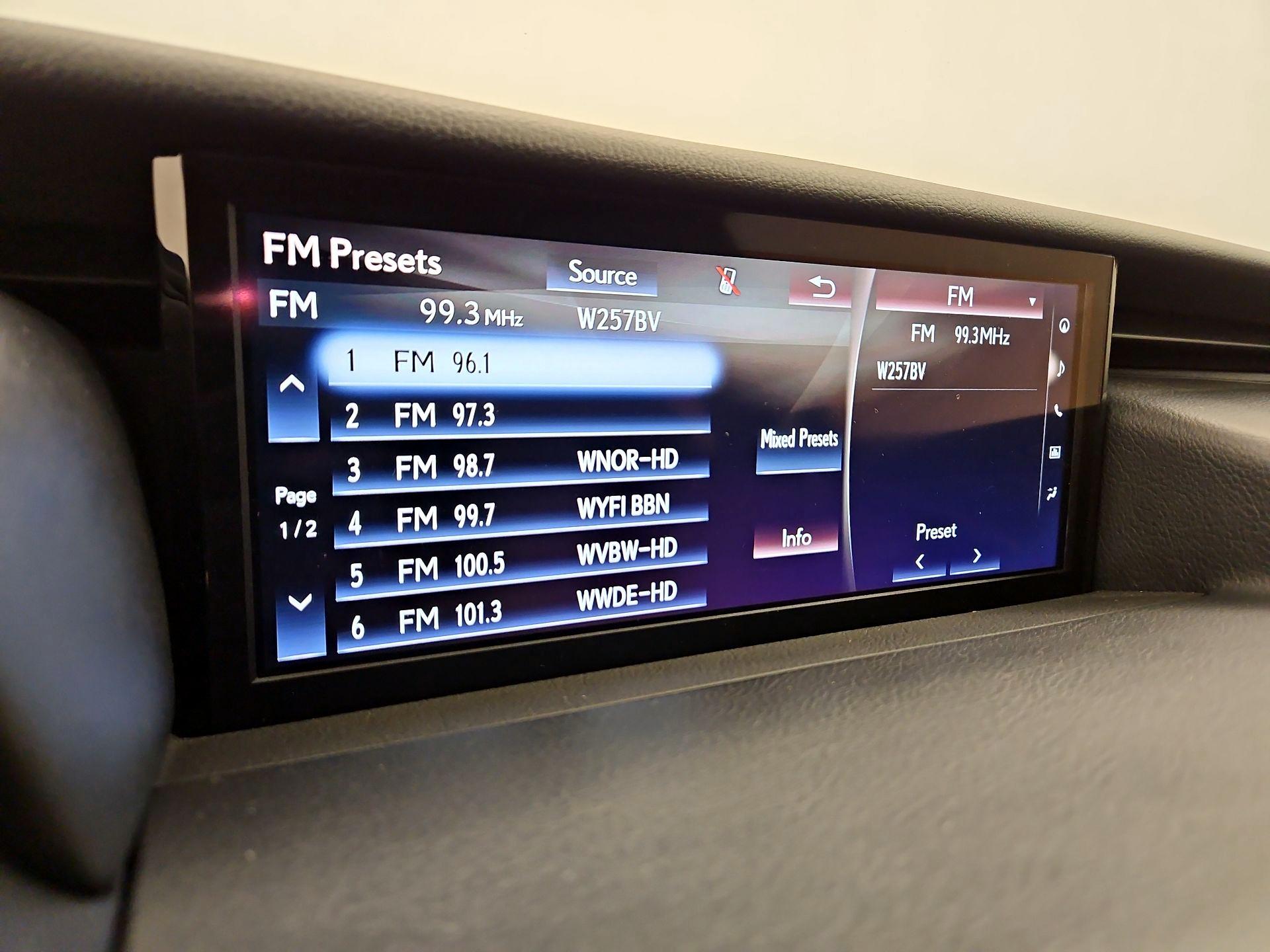 Thumbnail: 2019 Lexus IS - 16