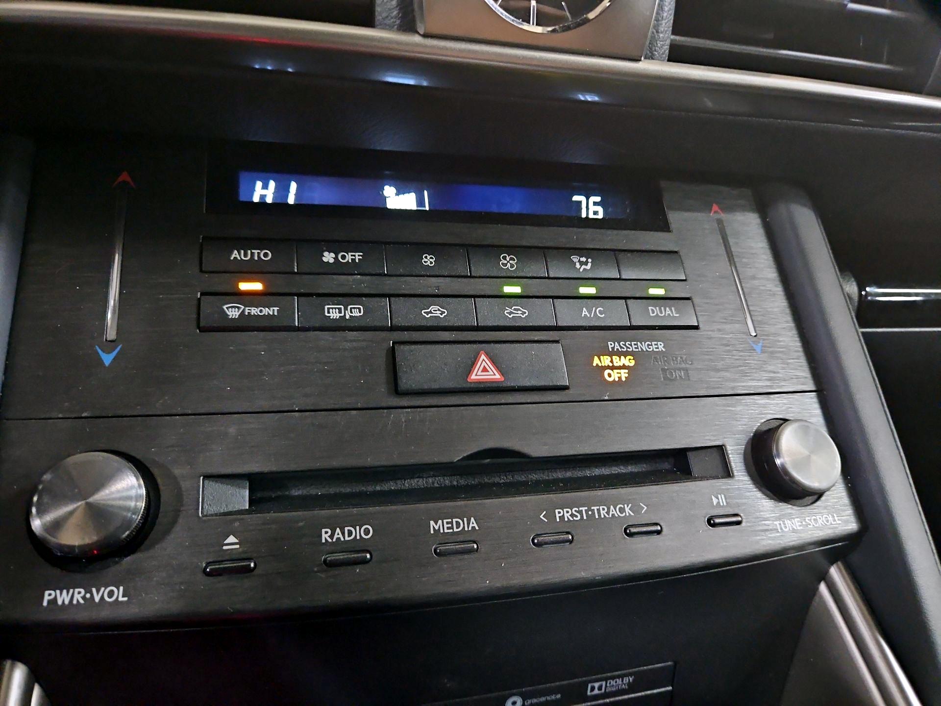 Thumbnail: 2019 Lexus IS - 17