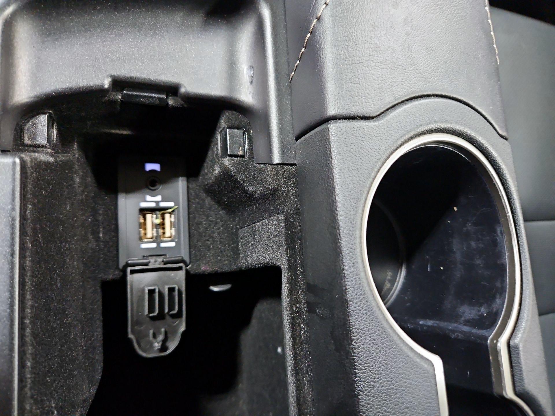 Thumbnail: 2019 Lexus IS - 19