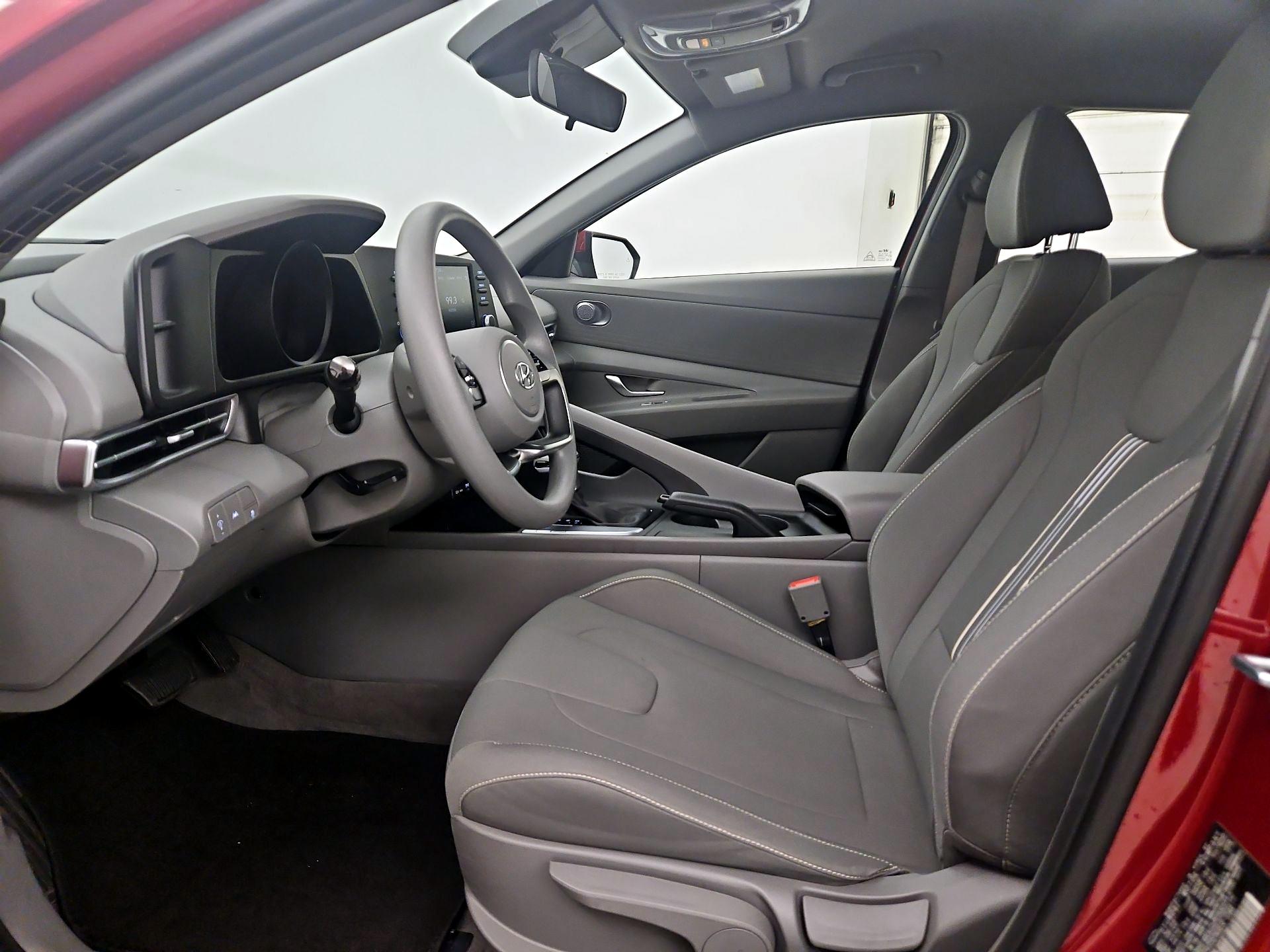 Thumbnail: 2023 Hyundai Elantra - 11