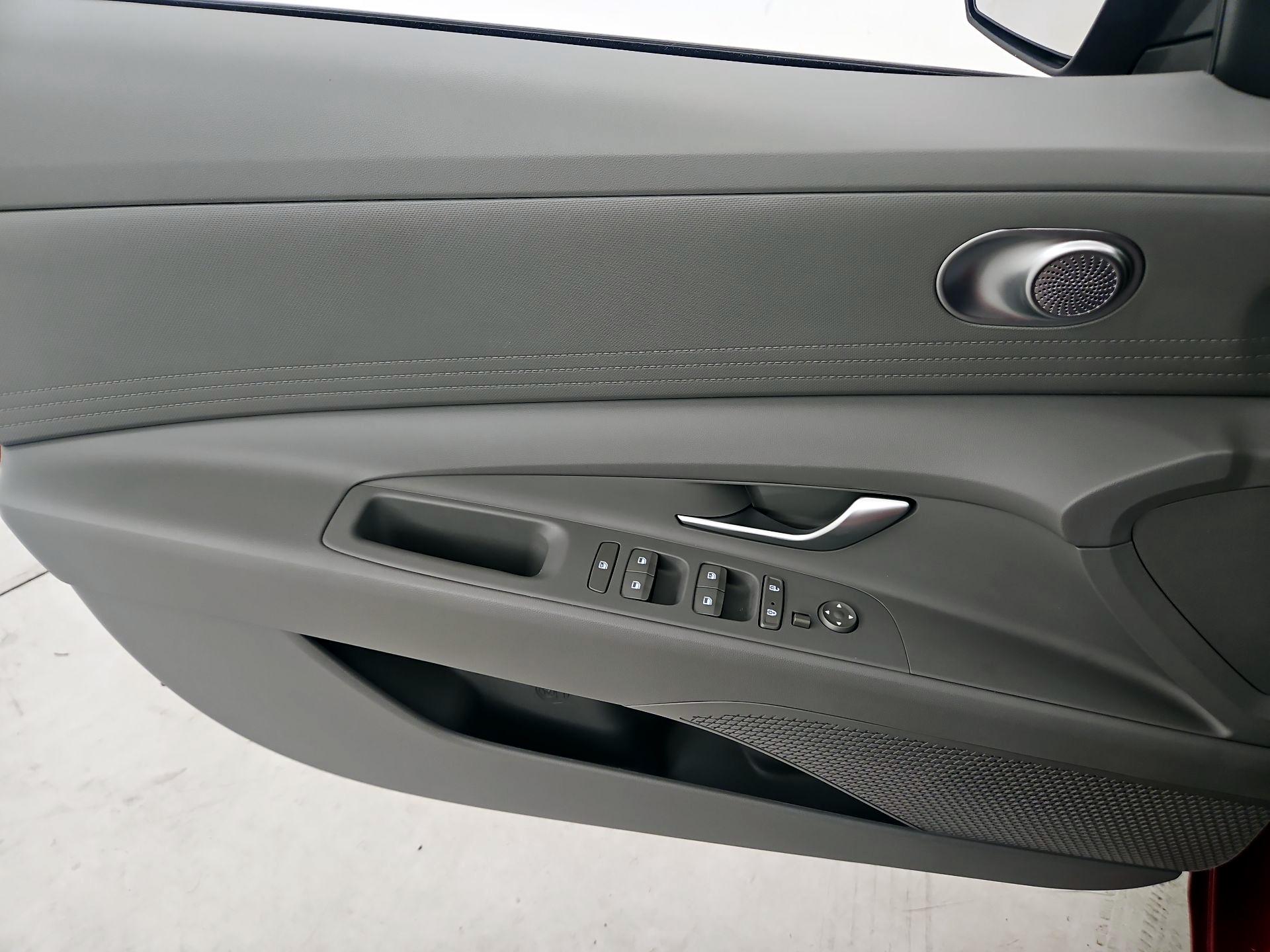 Thumbnail: 2023 Hyundai Elantra - 12