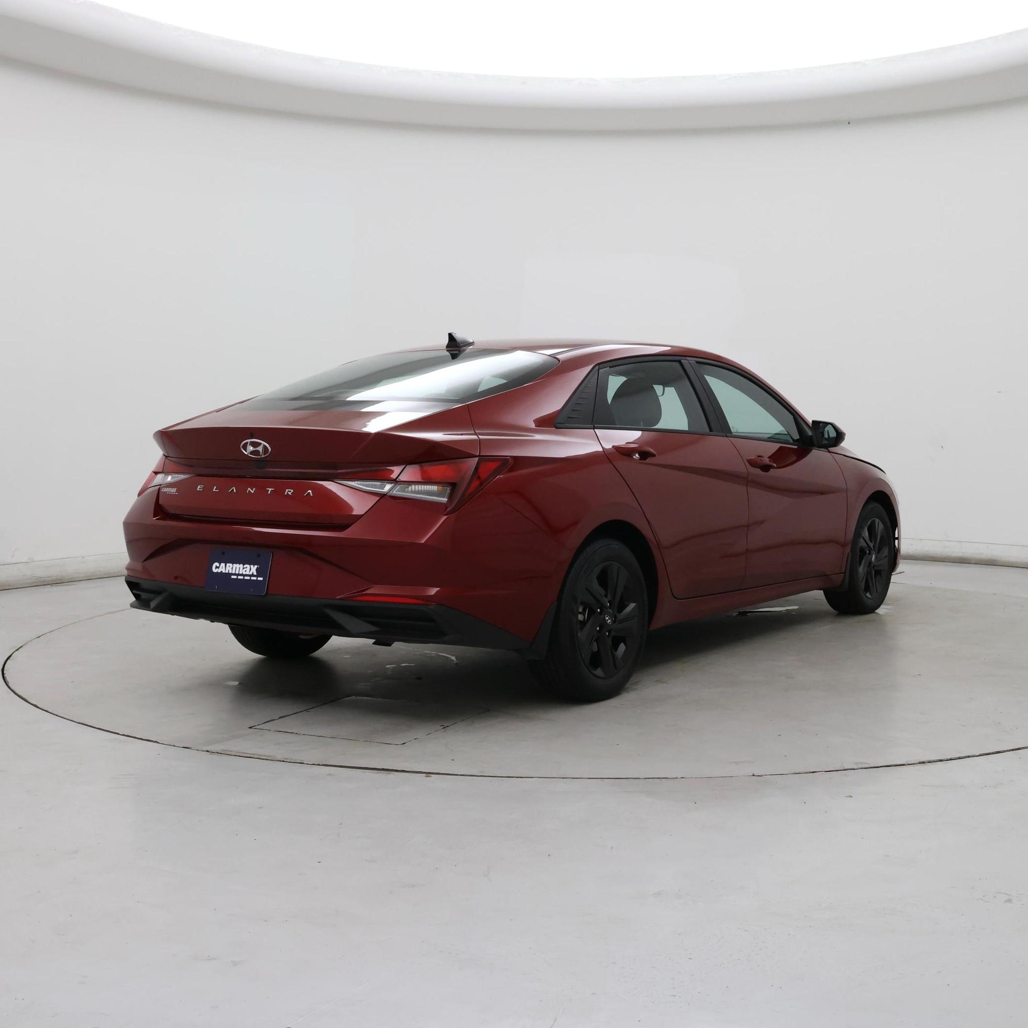 Thumbnail: 2023 Hyundai Elantra - 8