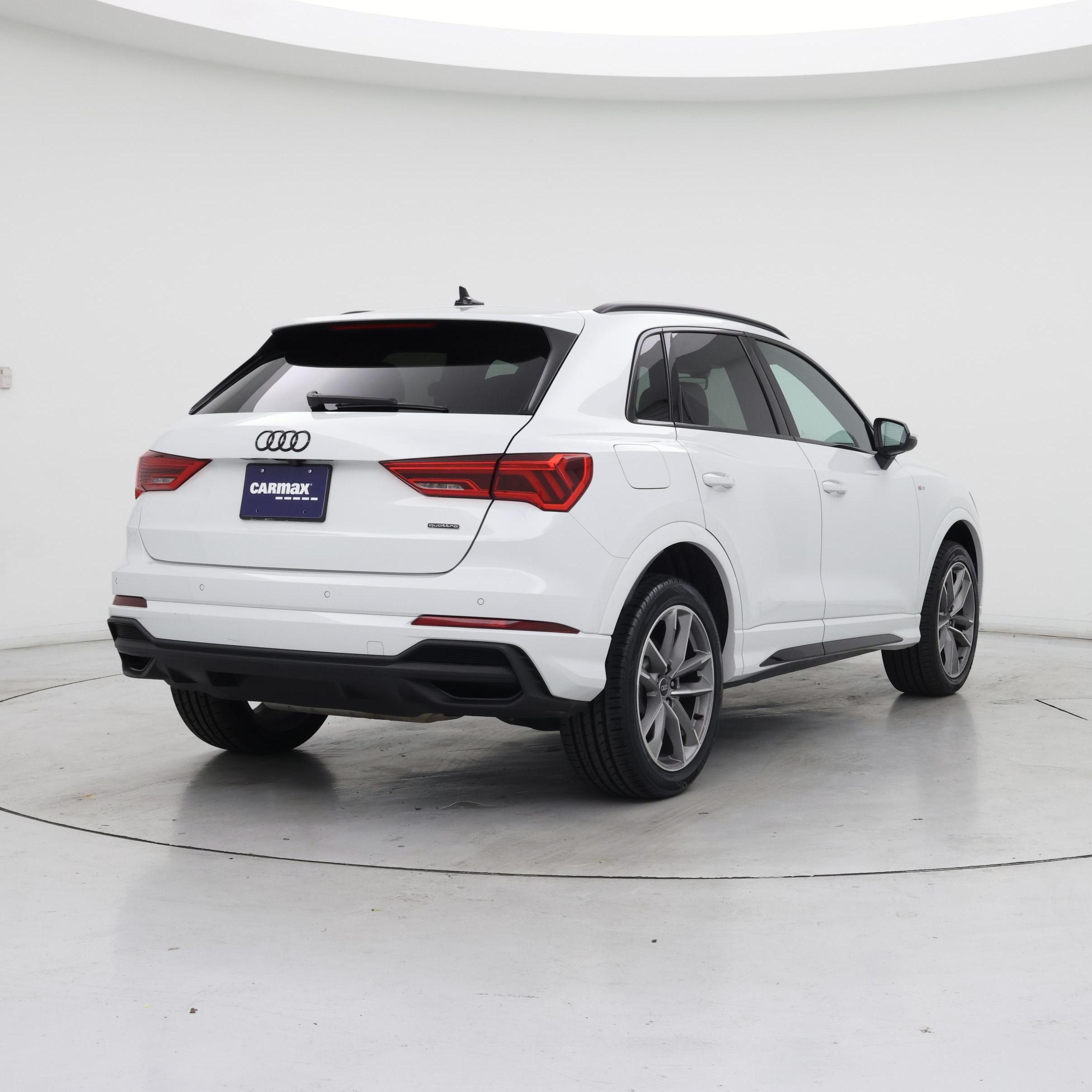 Thumbnail: 2023 Audi Q3 - 8