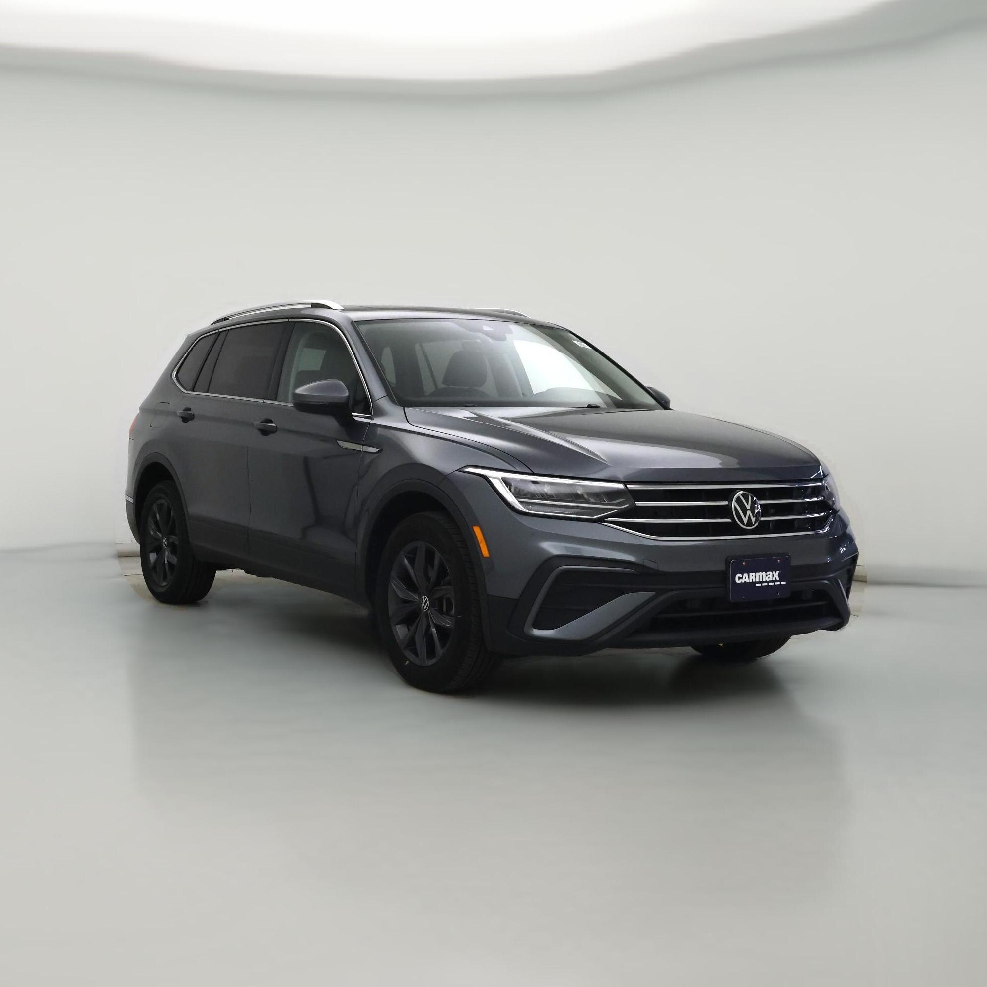 Thumbnail: 2022 Volkswagen Tiguan - 1